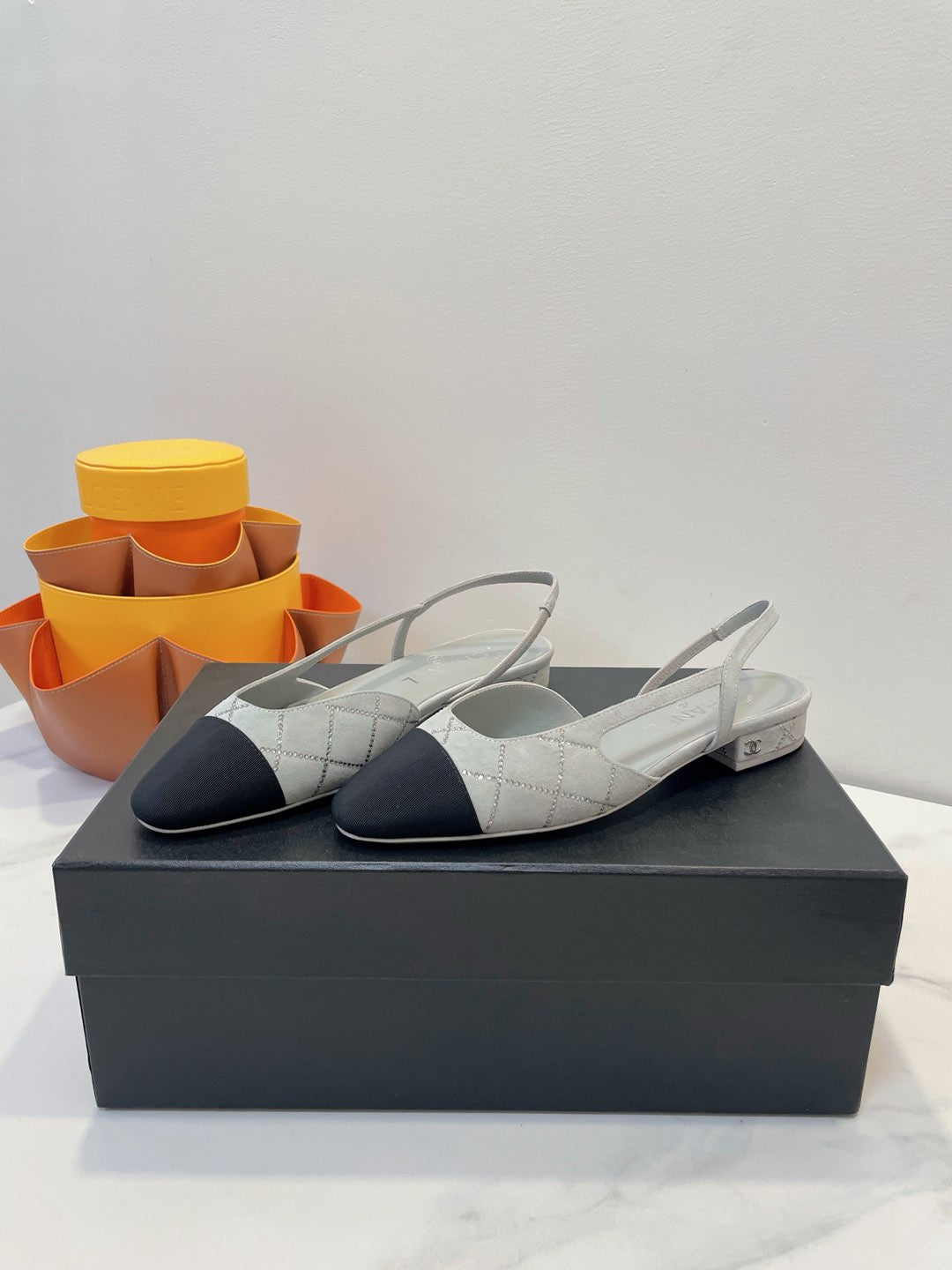 CC 26s Quilted Two-Tone Slingbacks Black Grey Suede Fabric 941698
