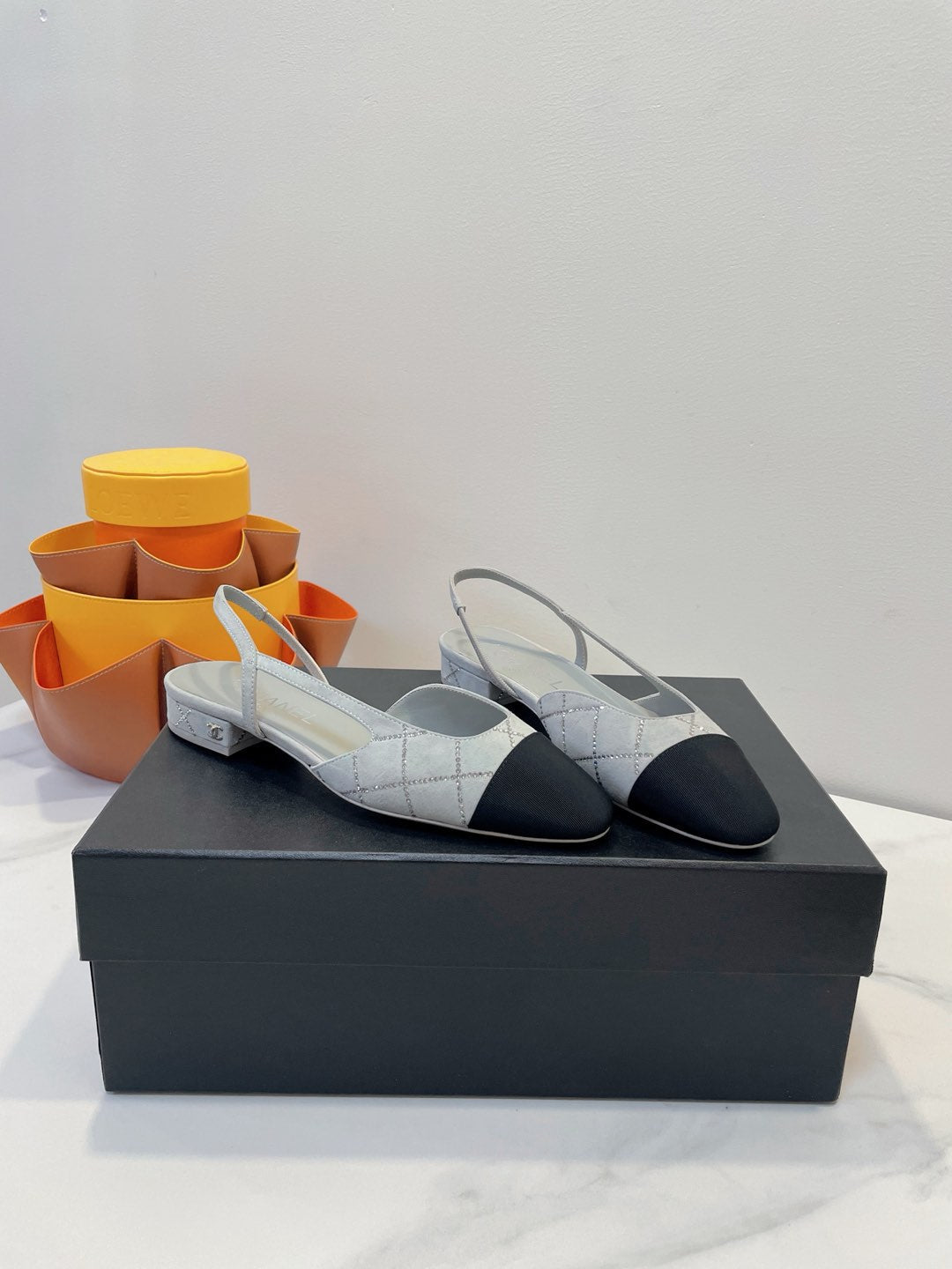 CC 26s Quilted Two-Tone Slingbacks Black Grey Suede Fabric 941698