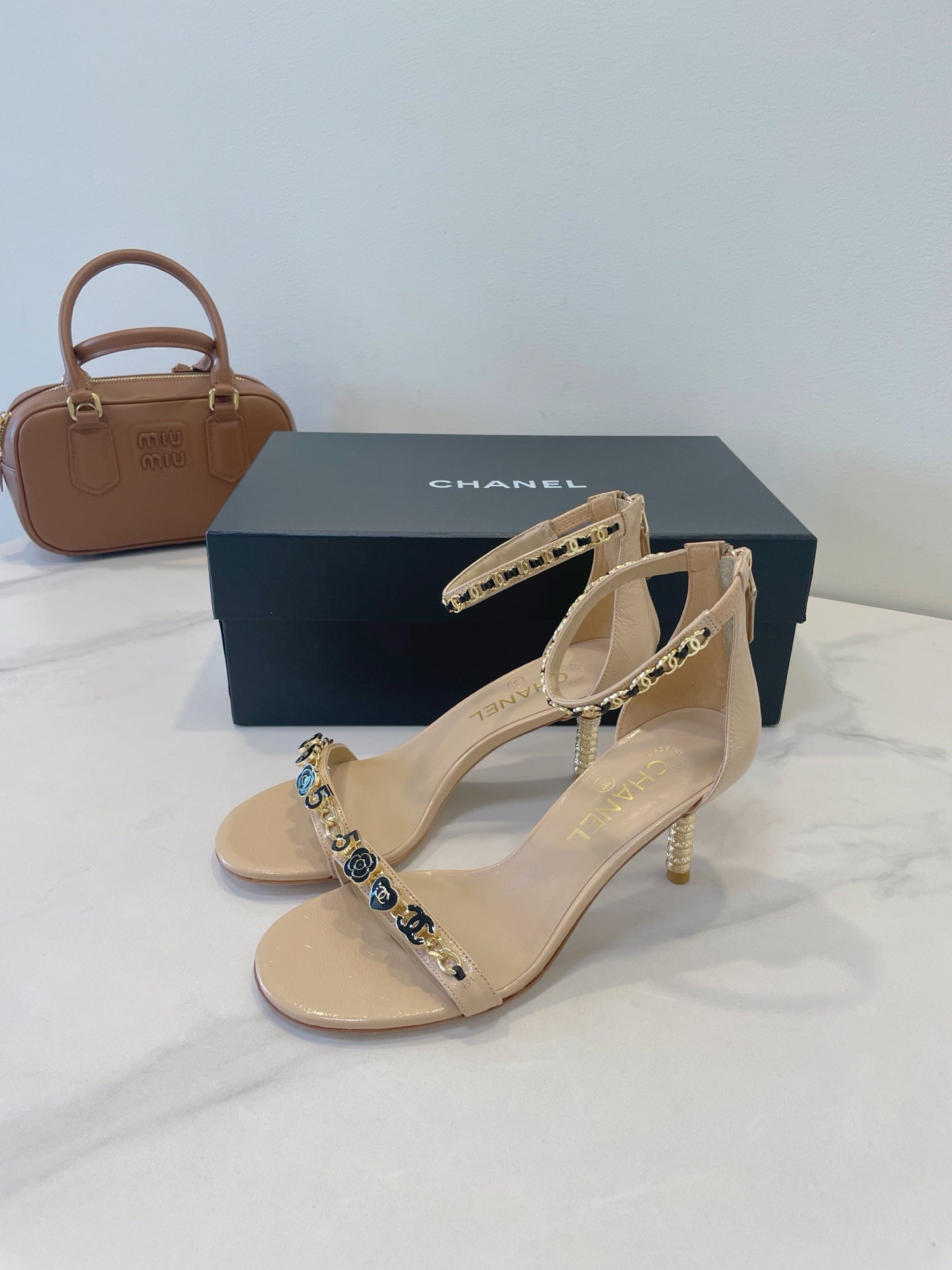 CC 26s High-Heeled Sandals 6.5cm Beige Lambskin 941626