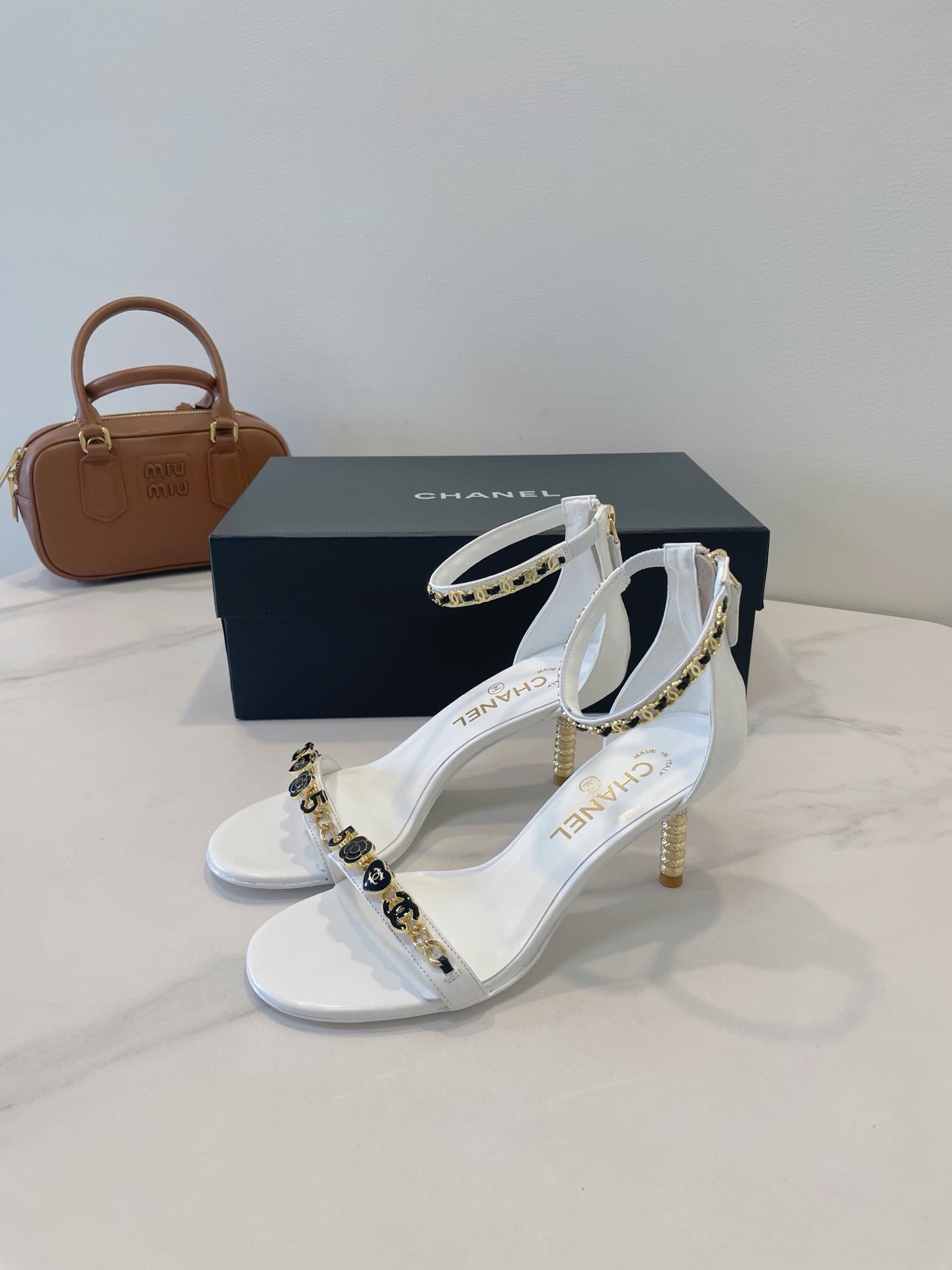 CC 26s High-Heeled Sandals 6.5cm White Lambskin 941627