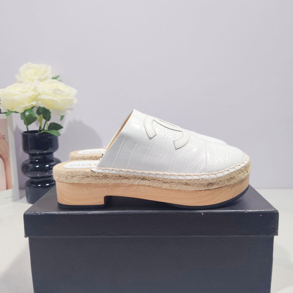 CC 26s Half-Length Slippers White Sheepskin 104249