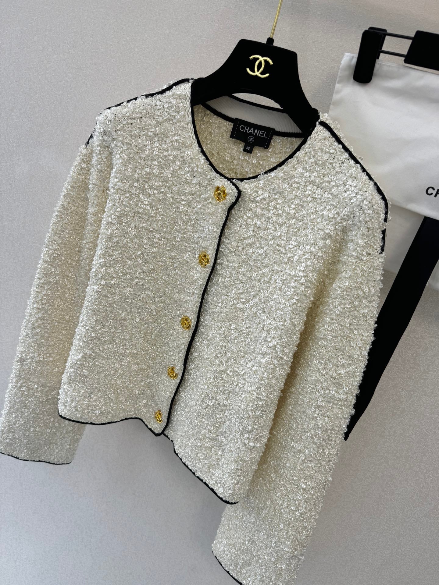 CC 26s Neck Long Sleeved Cardigan White Tweed 364287