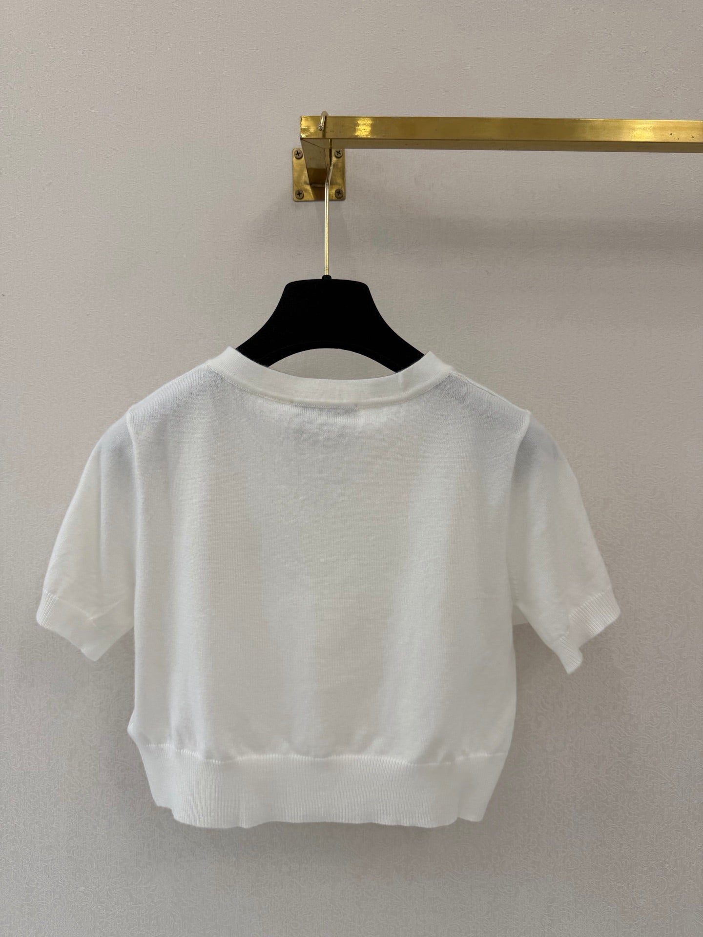 Prada 26s V-neck Short-Sleeved Top White Wool 424780