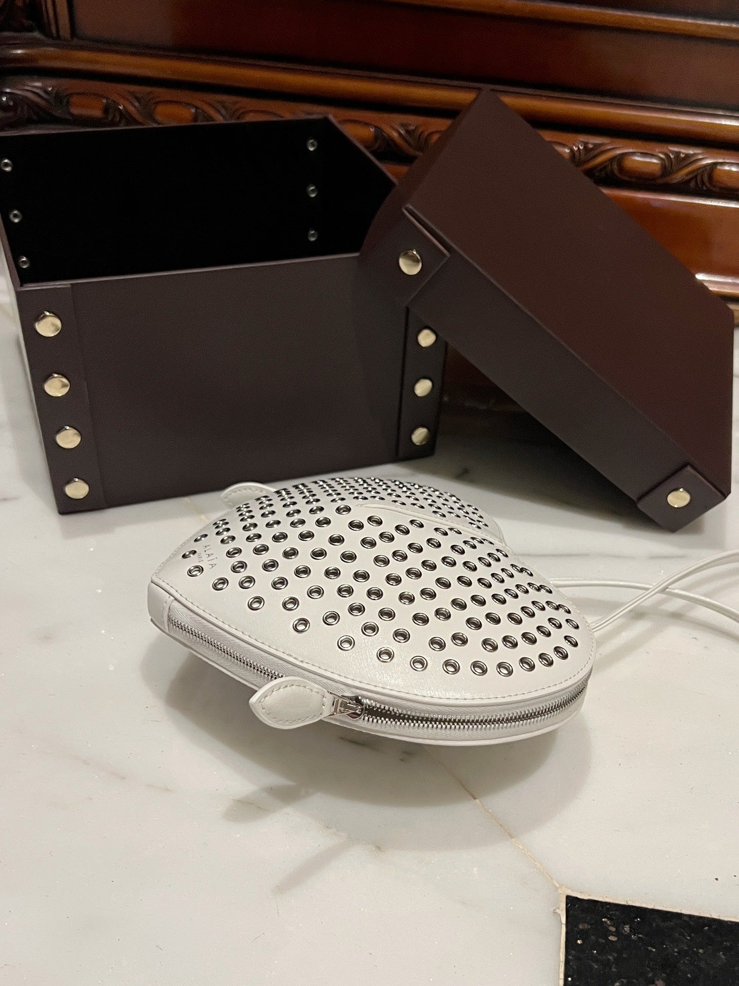 LE COEUR BAG 21 IN WHITE STUDDED CALFSKIN