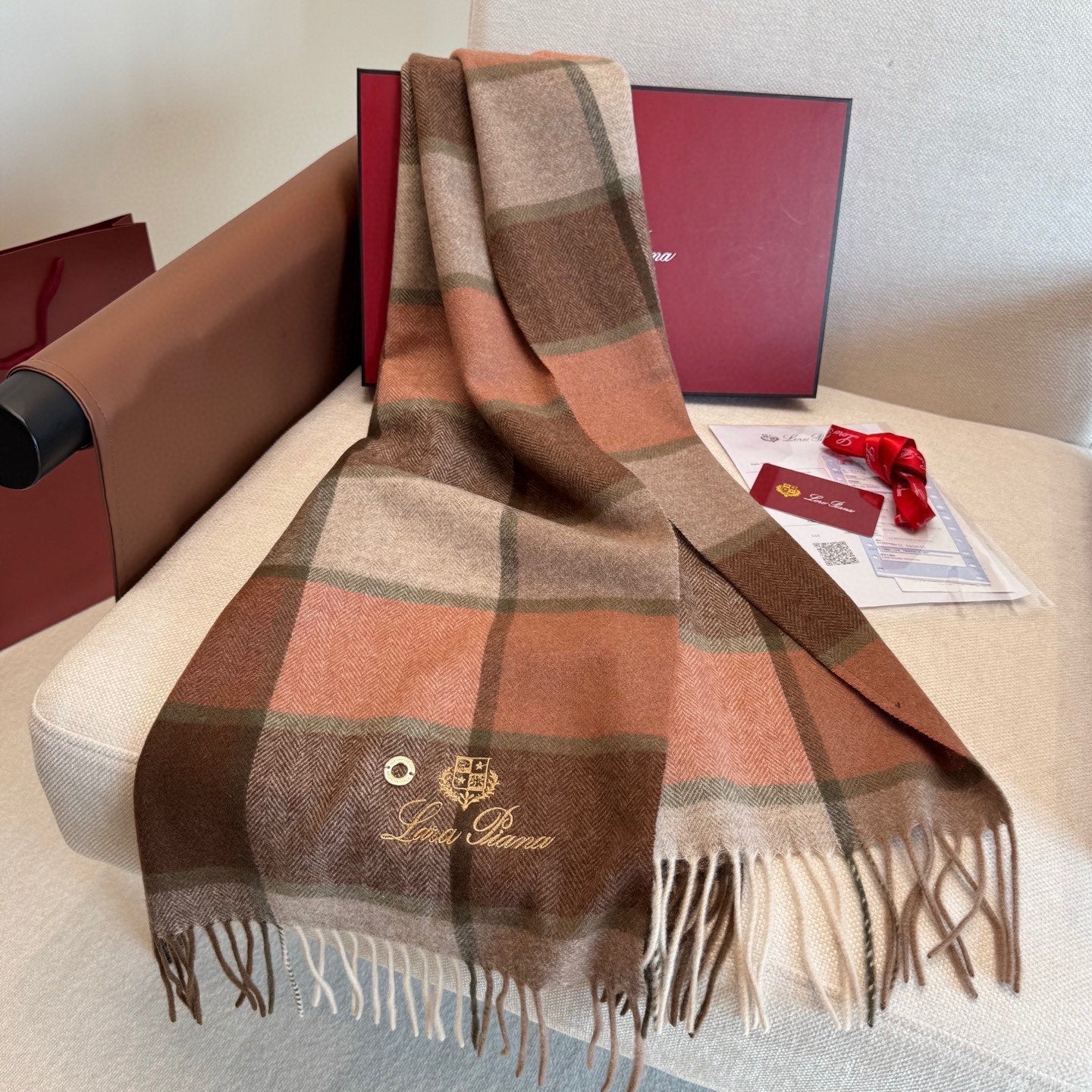 LP Classic Embroidered Scarf 185CM Rose Brown Cashmere 292817
