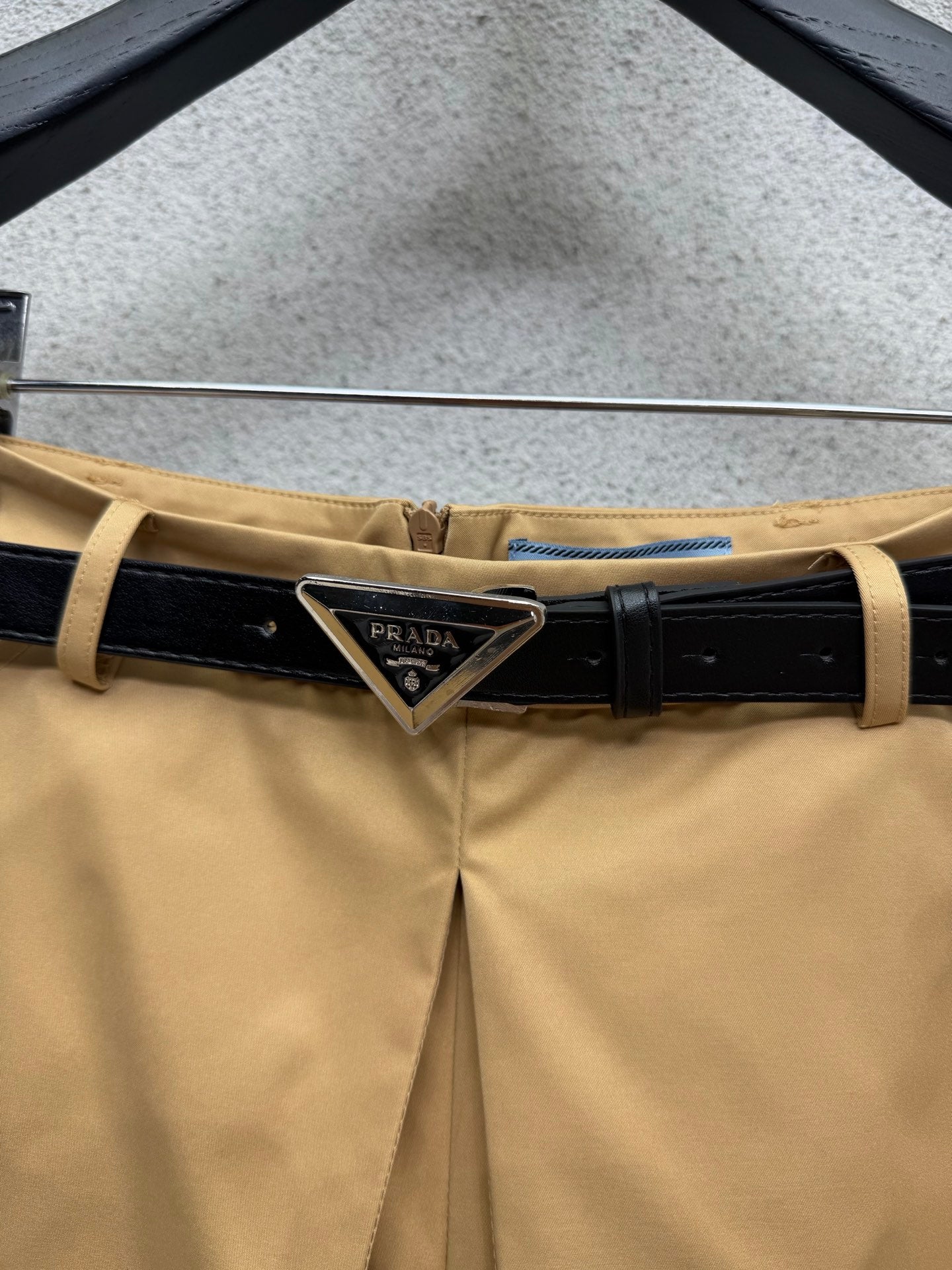 Prada Shorts With Belt Polyester 381885