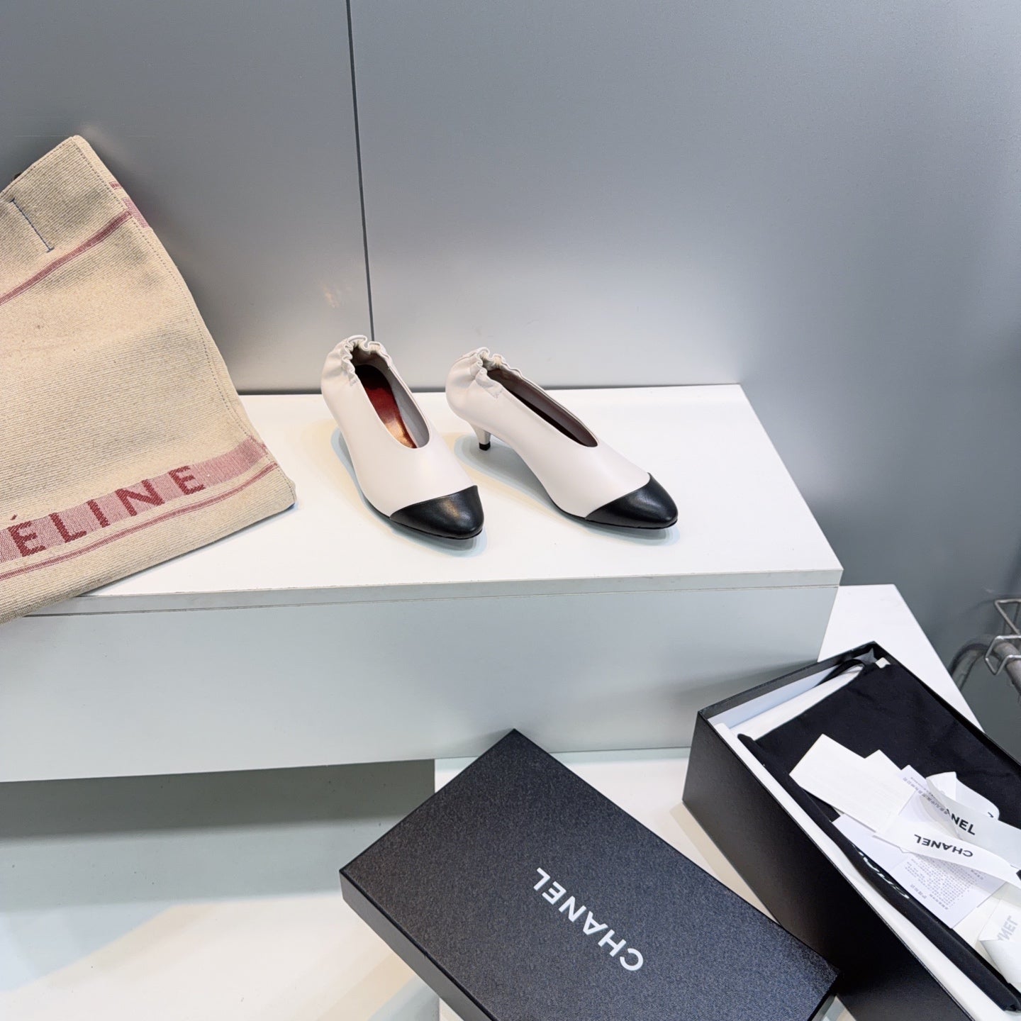 CC 2026 Pumps 4.5cm Black White Lambskin 741644