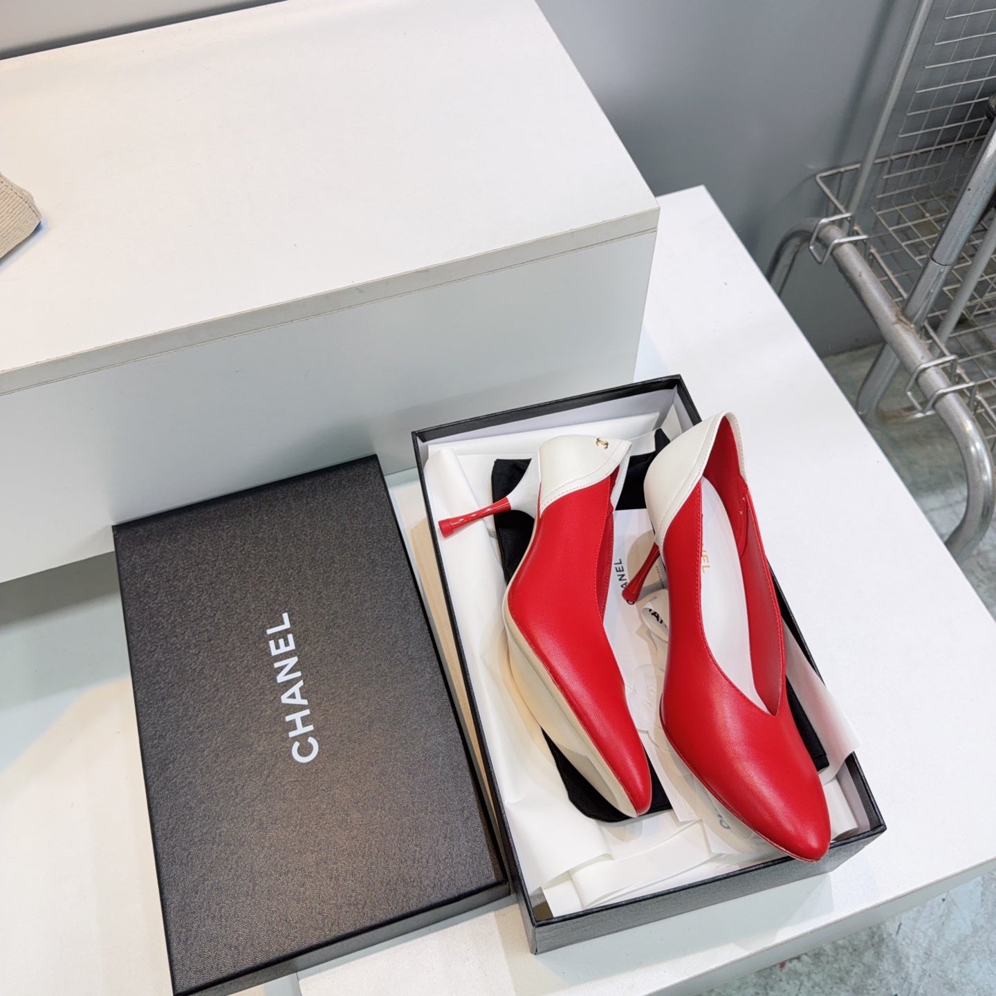 CC FW26 High Heels Pumps 8.5cm Red White Lambskin 942742