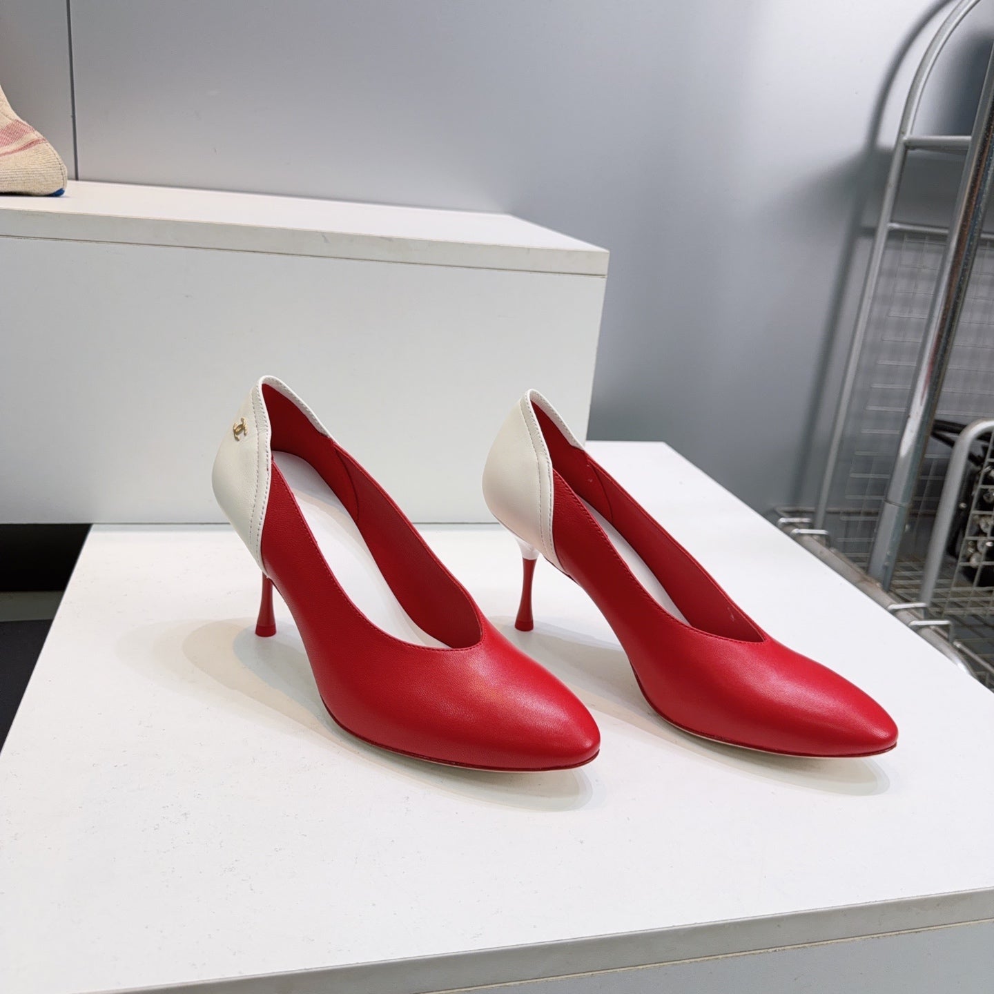 CC FW26 High Heels Pumps 8.5cm Red White Lambskin 942742
