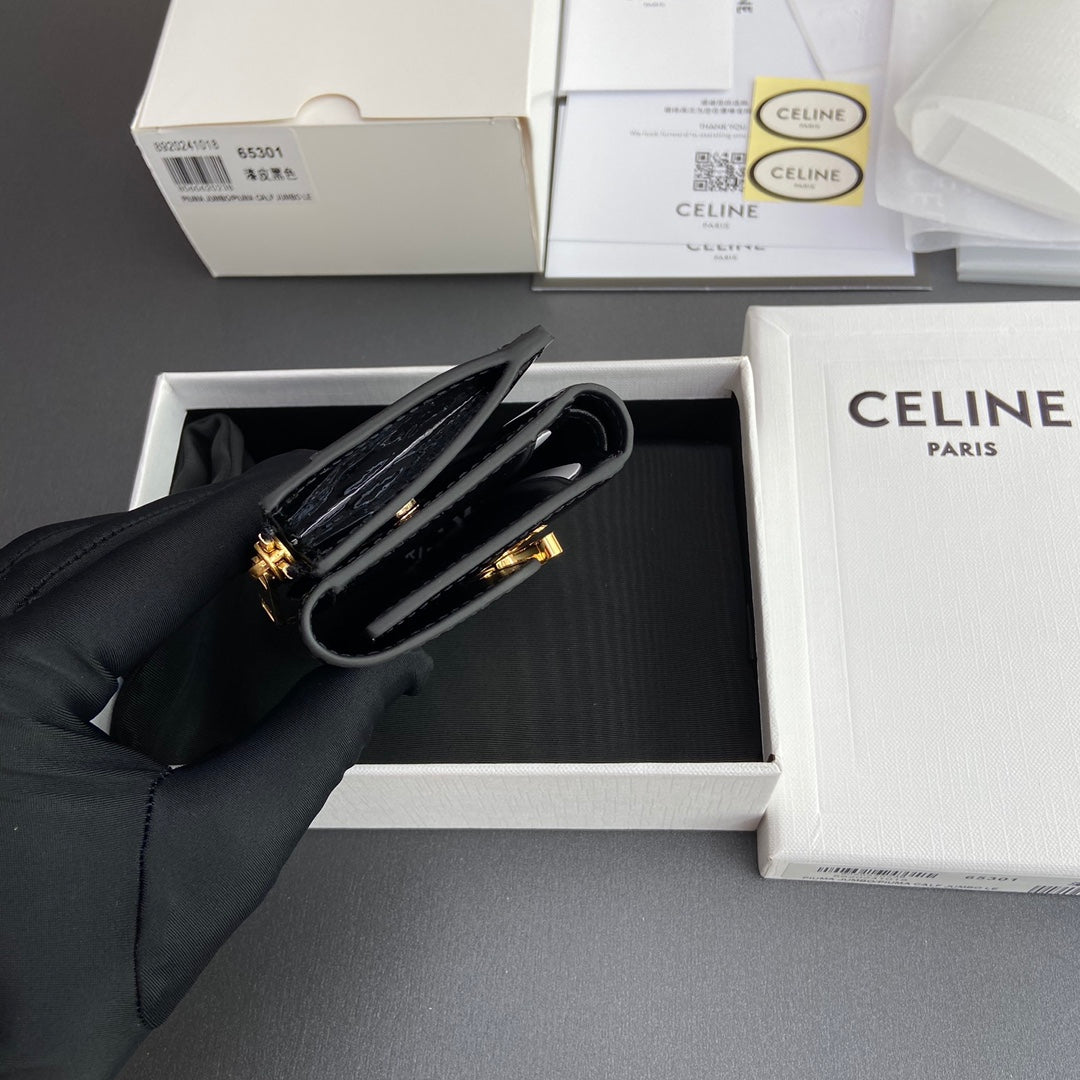 TRIOMPHE Compact Wallet With Coin Purse Black Patent Leather