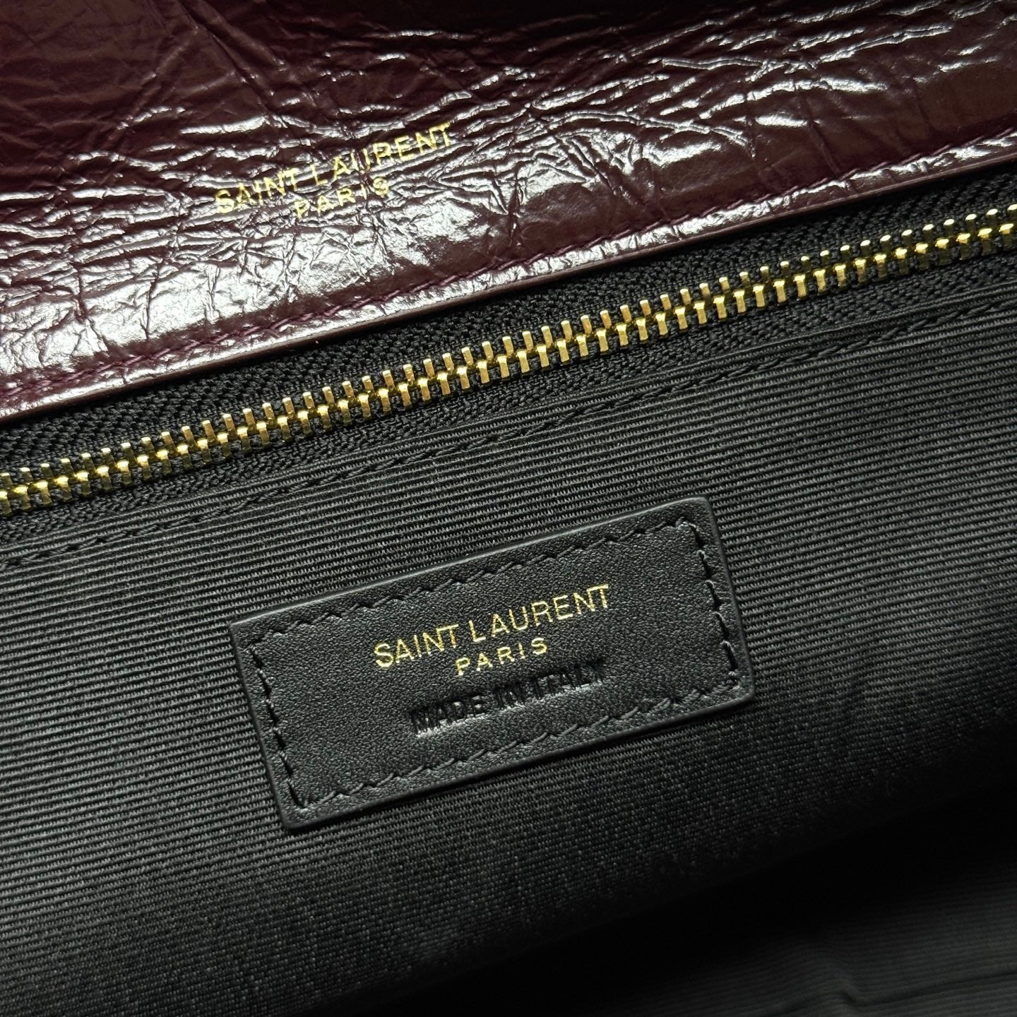 Niki Baby Shoulder Bag 28cm Burgundy Glossy Leather 285484