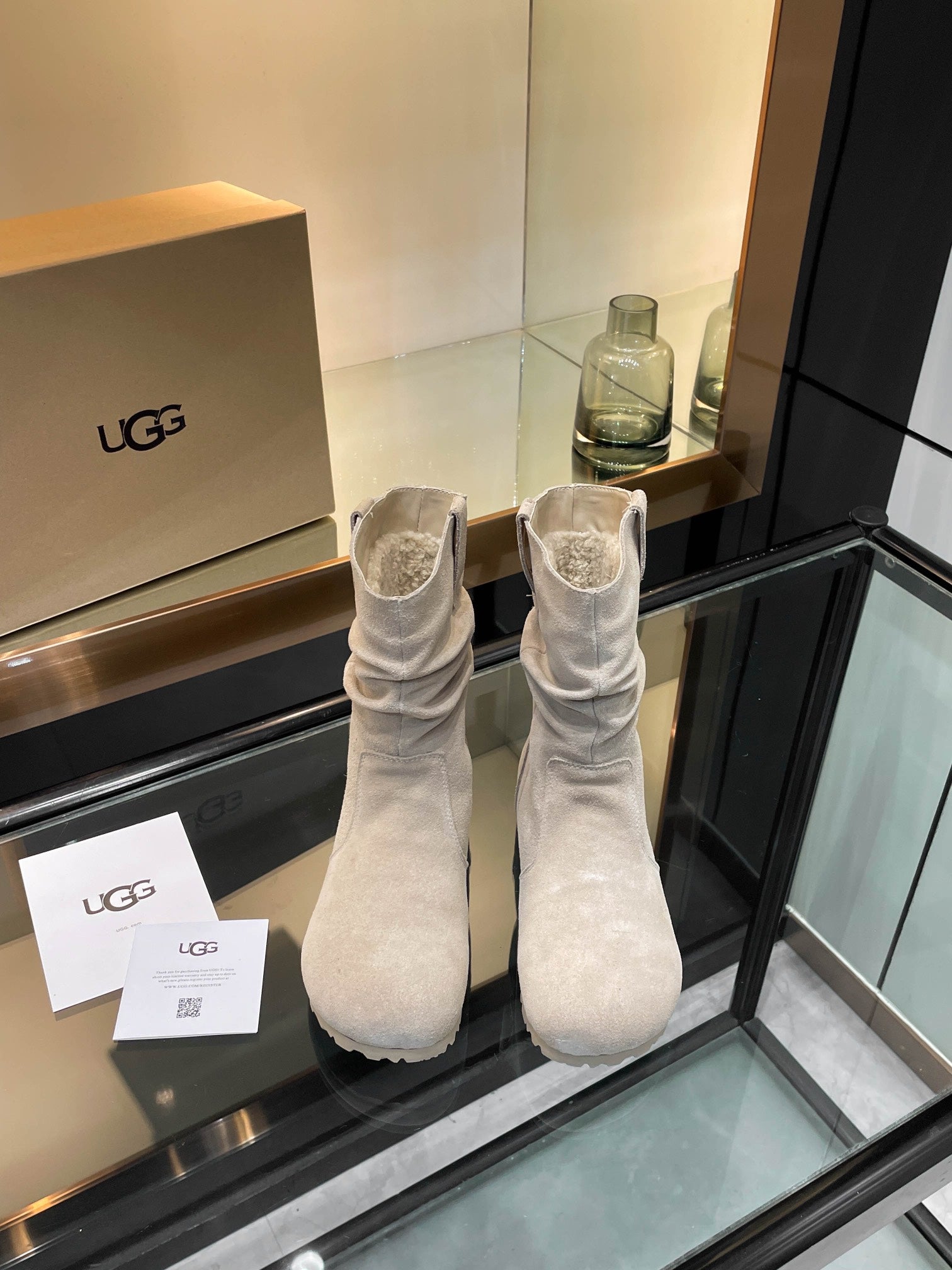 UGG Tasman Boots Taupe Suede 527290