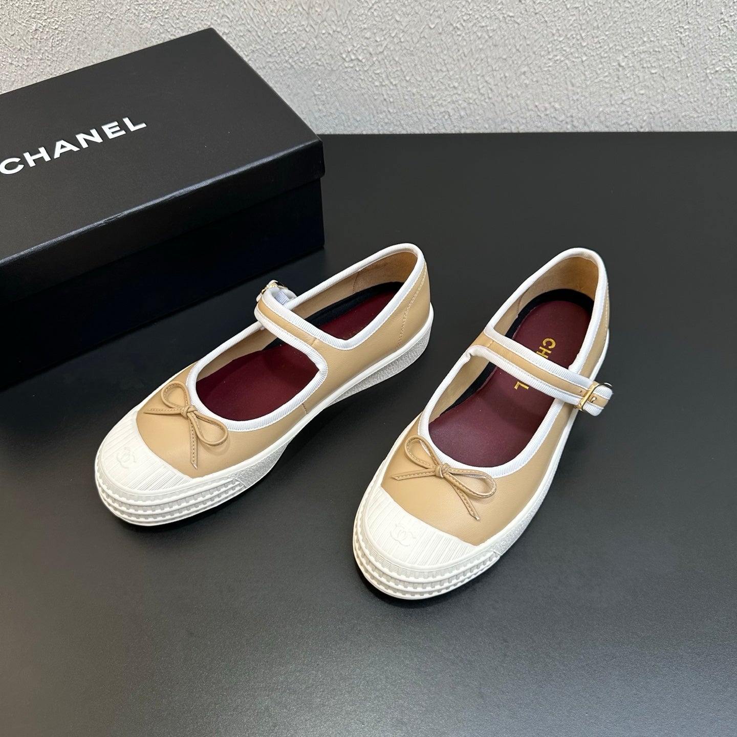 CC 26s Mary Jane Flat Beige White Lambskin 846328