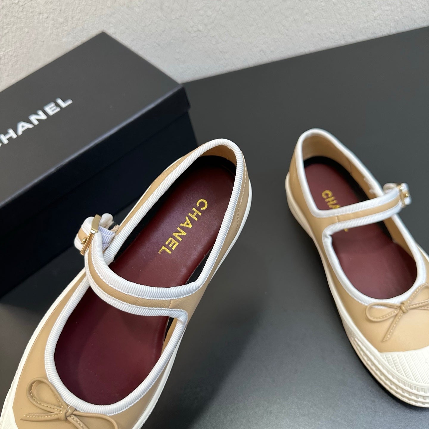 CC 26s Mary Jane Flat Beige White Lambskin 846328