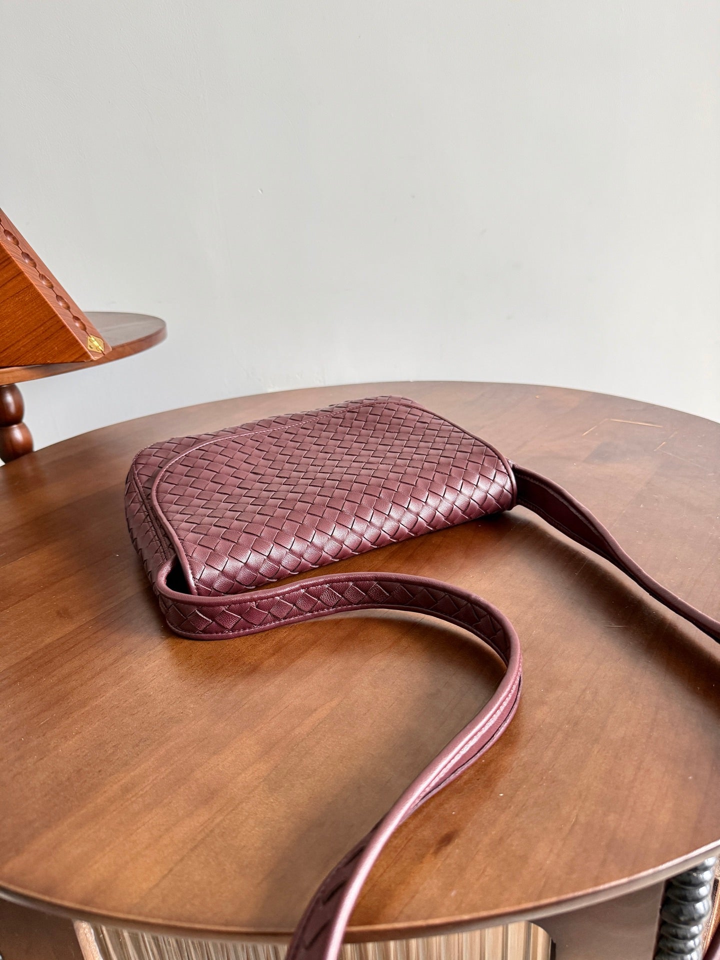 BV Veneto Flap Messenger Burgundy Intrecciato Leather