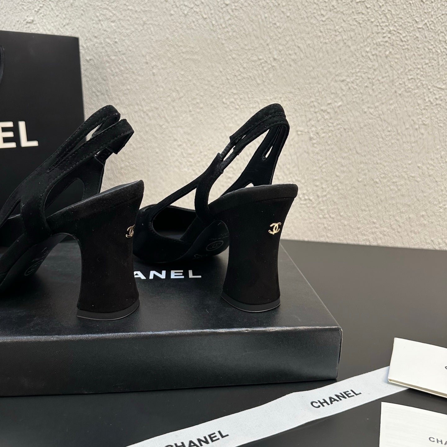 CC Slingback Block Heel White Black Suede Leather 864115