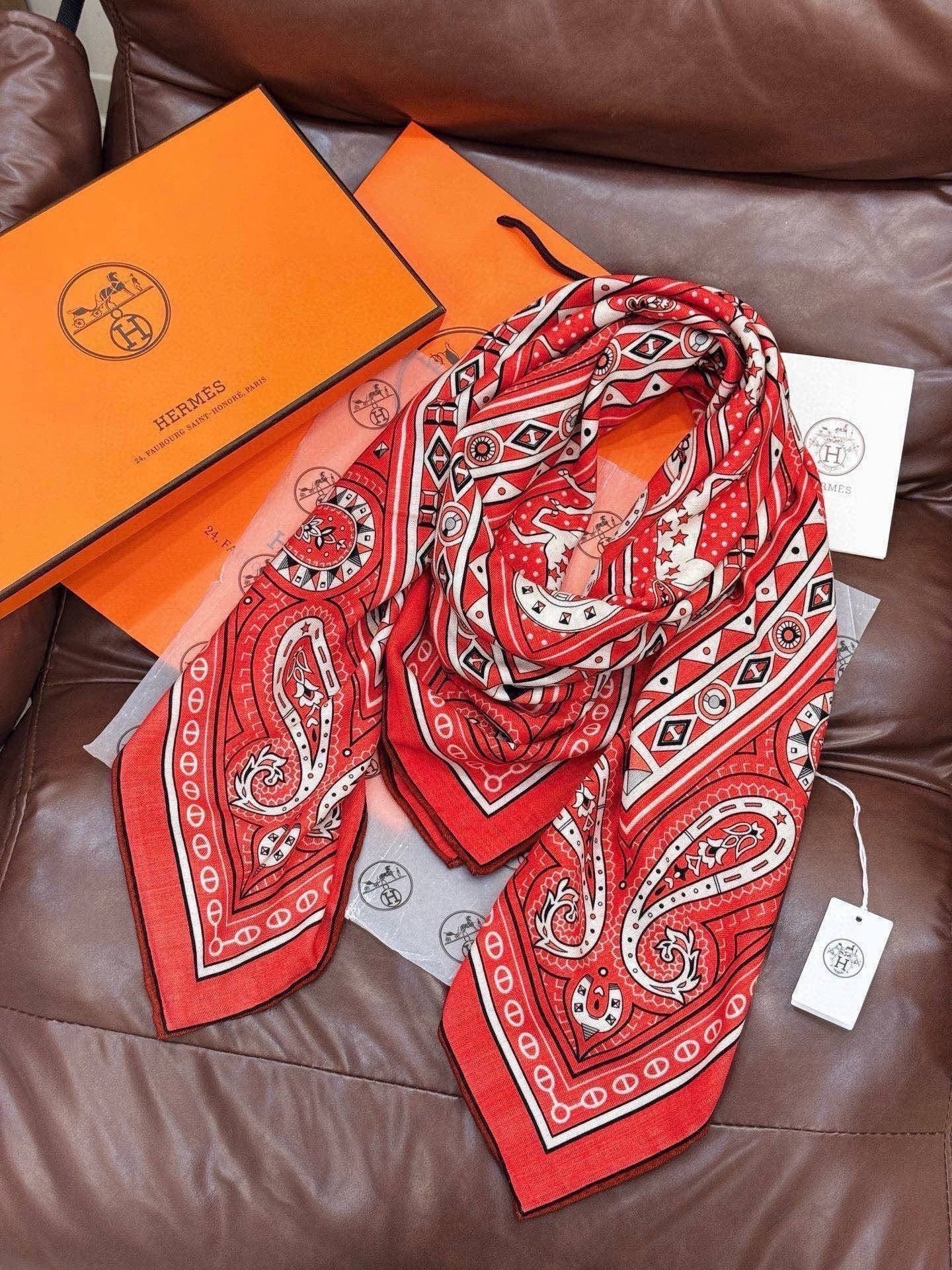 HM Cheval de Coeur Bandana Scarf 140*140cm Red Cashmere Silk 286287