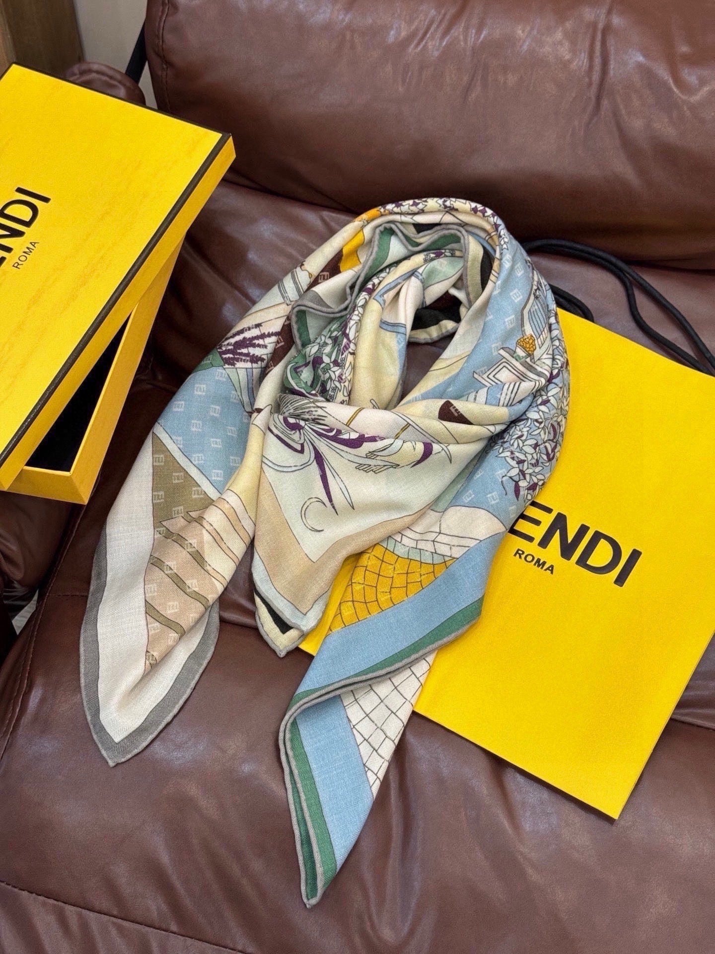 Fendi Walking Around Rome Scarf 140x140 Cashmere Silk 328843