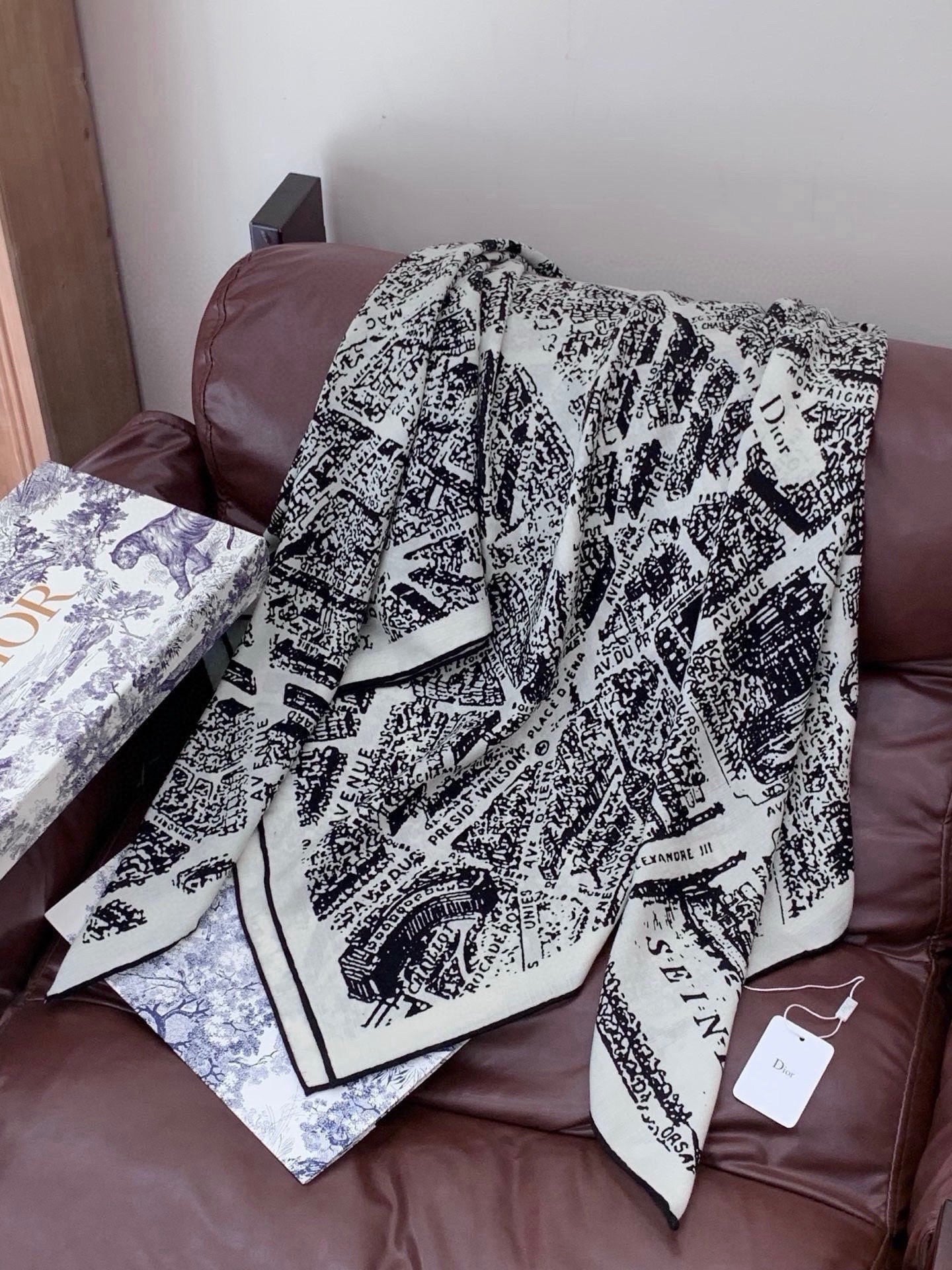 CD 26s Paris Map Scarf 140x140 Cream Mulberry Silk Cashmere 328854
