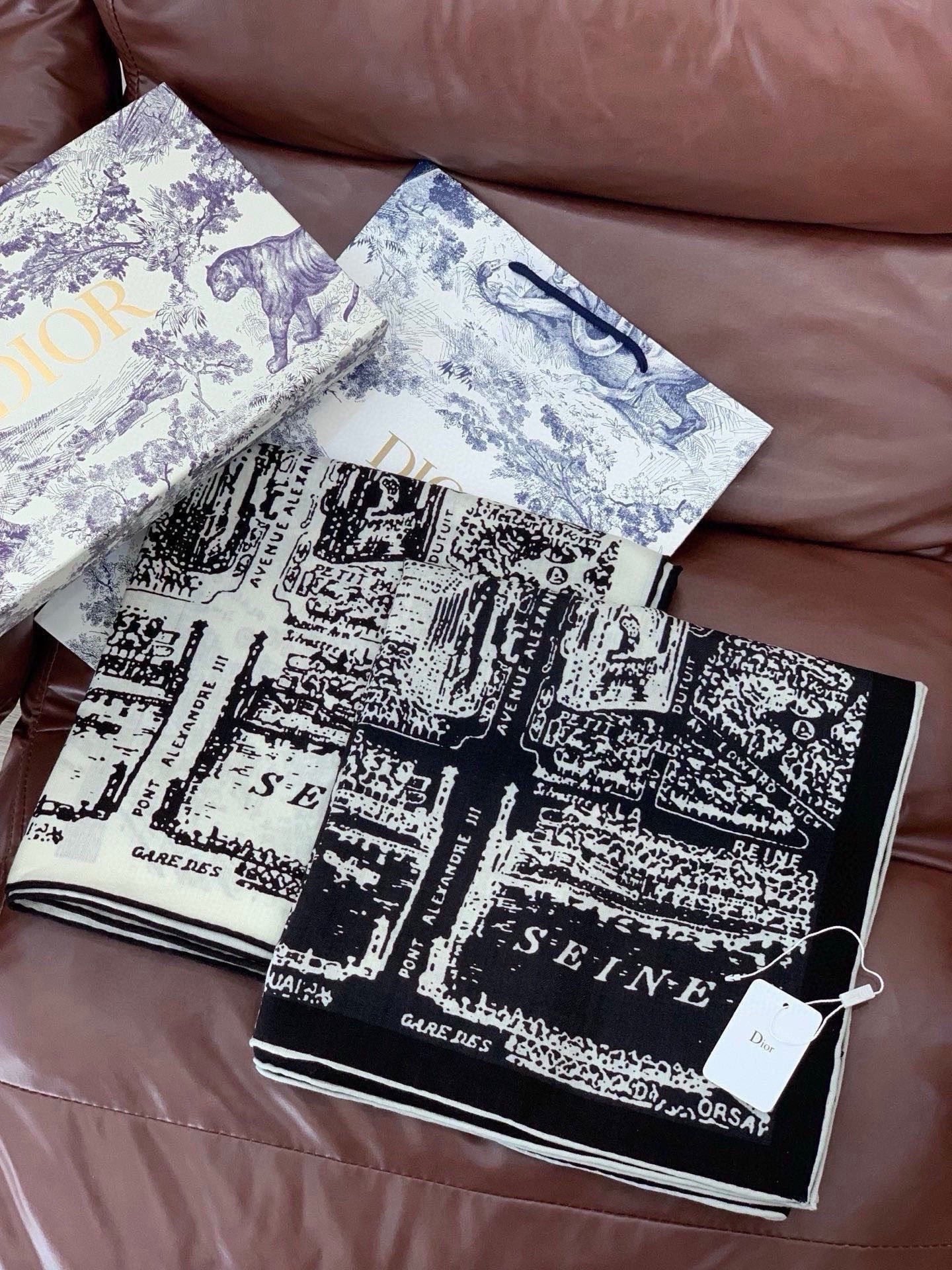 CD 26s Paris Map Scarf 140x140 Cream Mulberry Silk Cashmere 328854
