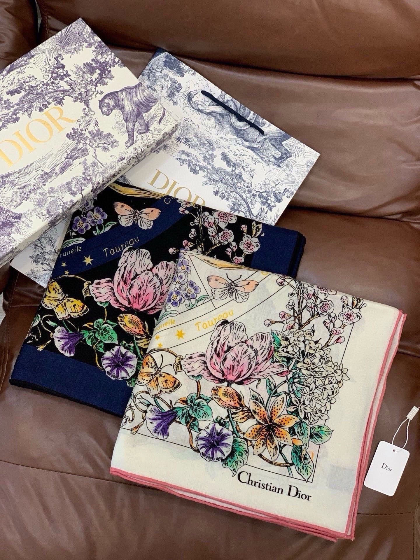 CD 26s Astral Flowers Scarf 90x90 Blue Mulberry Silk Cashmere 328857