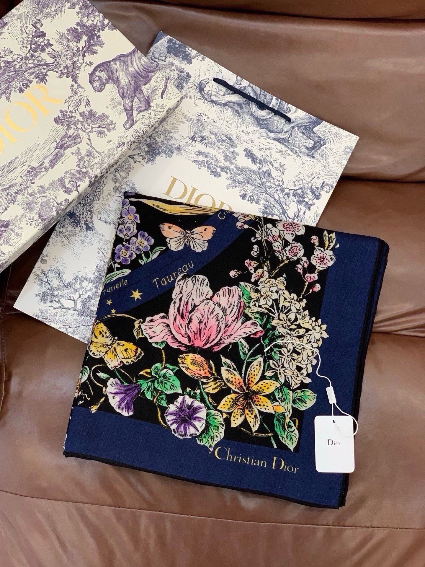 CD 26s Astral Flowers Scarf 90x90 Blue Mulberry Silk Cashmere 328857