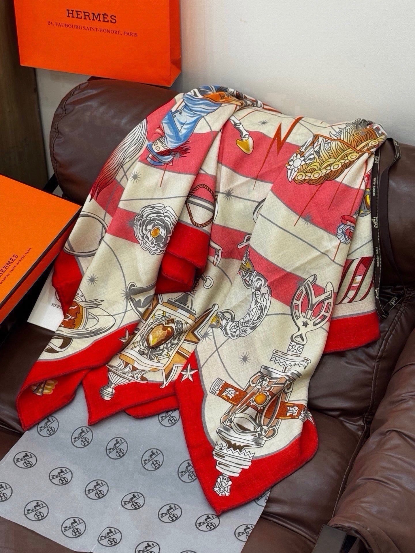 HM 26s Scarf 140 In Cashmere And Silk 216492