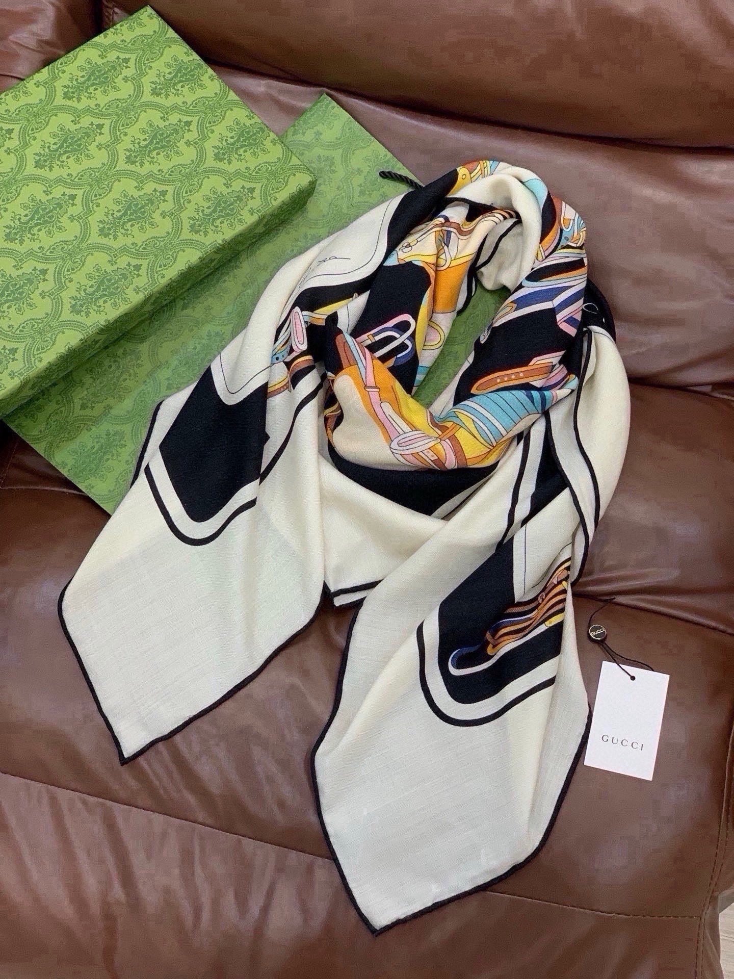 GG 26s Scarf 140 In Cashmere And Silk 216486