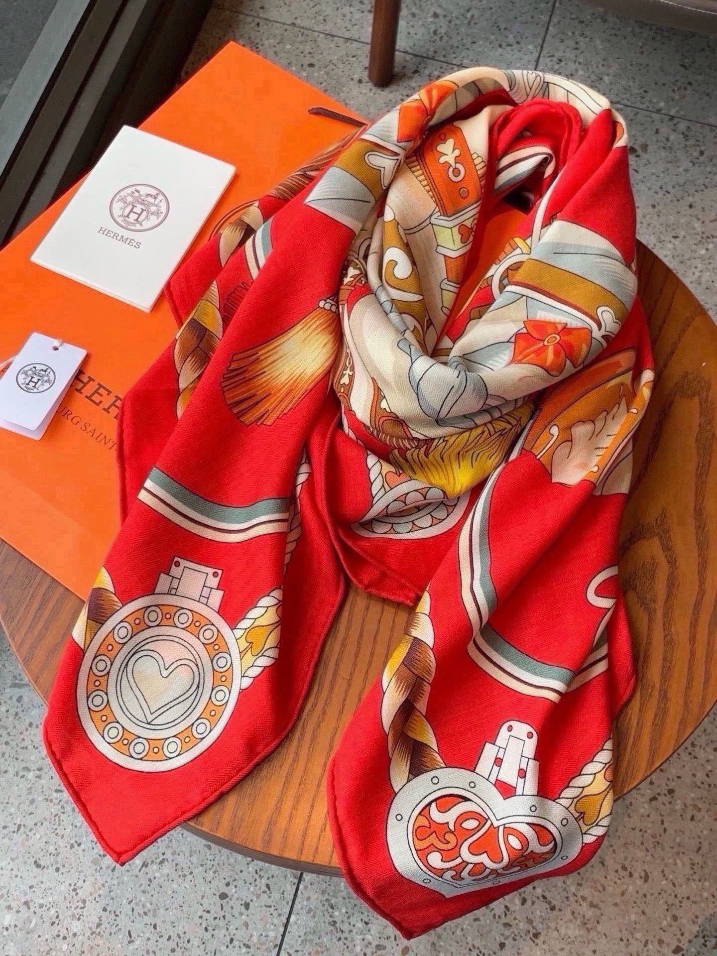 HM 26s Scarf 140 In Cashmere And Silk 216479