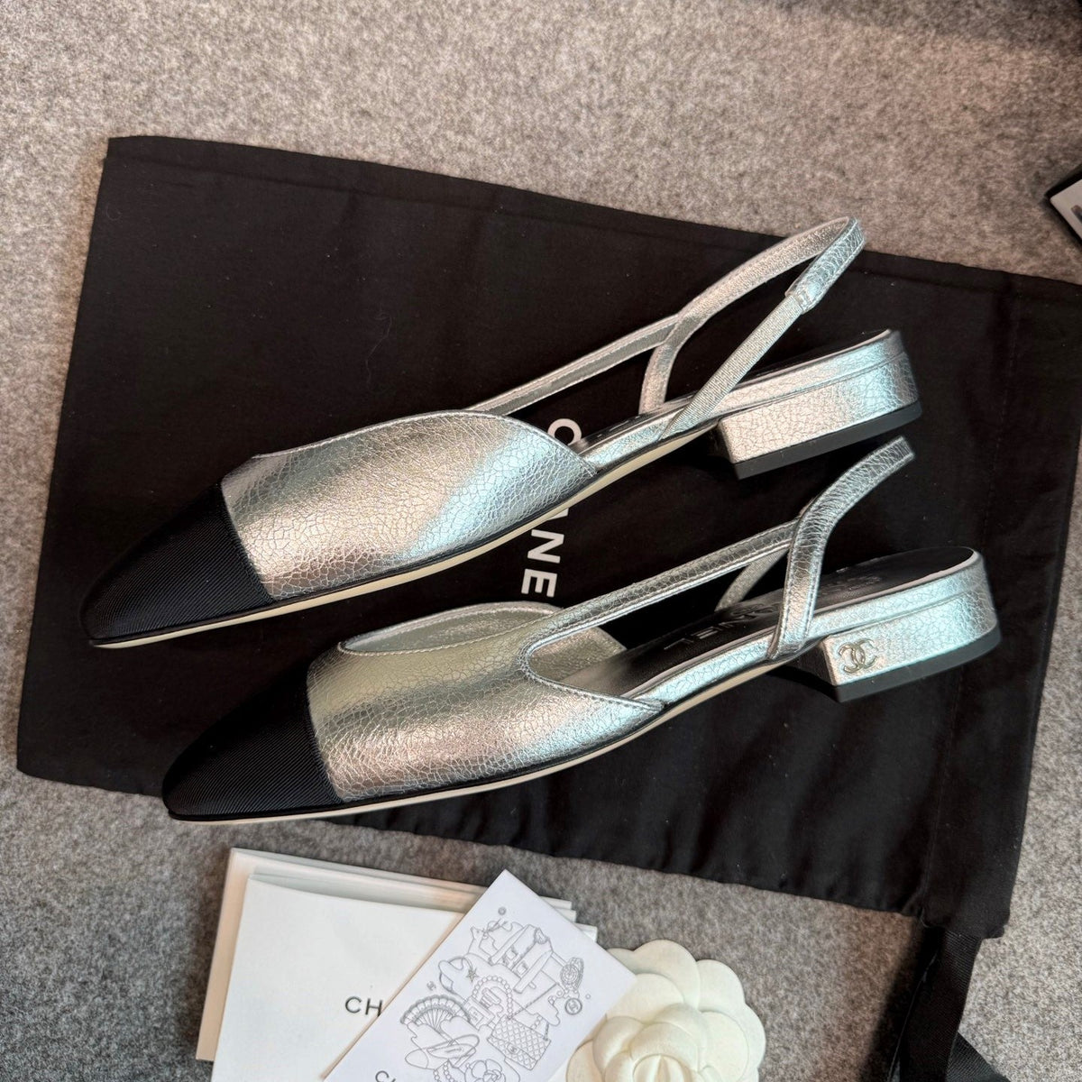CC 26s Slingback Flats 2cm Silver Black Metallic Leather 118960