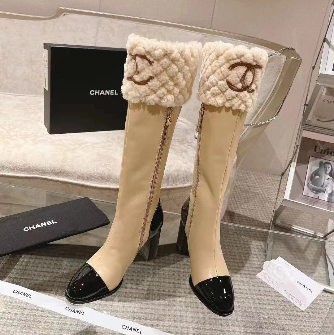 CC 26S Turnlock Quilted Shearling Jumping Boots 8.5cm Beige Leather 117690