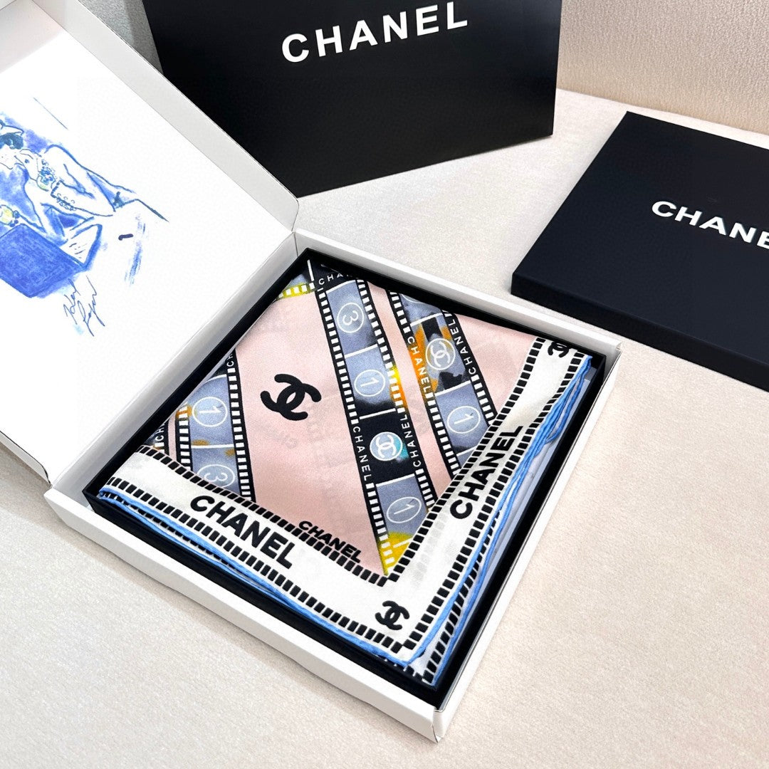 Chanel 26s Scarf 90 In Silk 309798