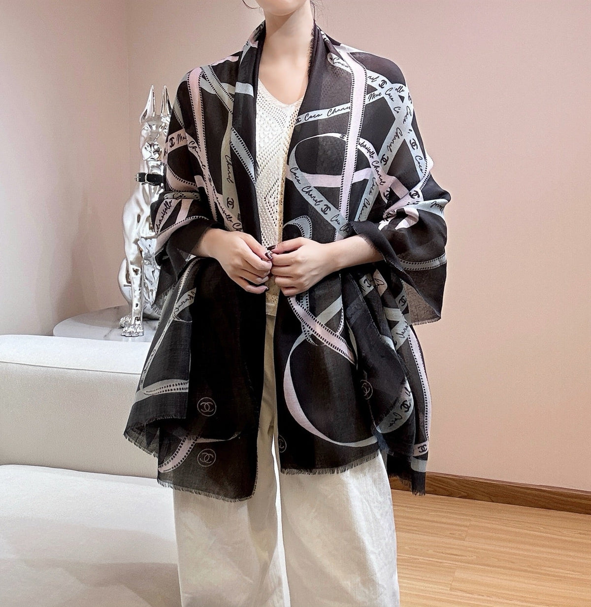 Chanel 26s Scarf 200 In Silk 304563
