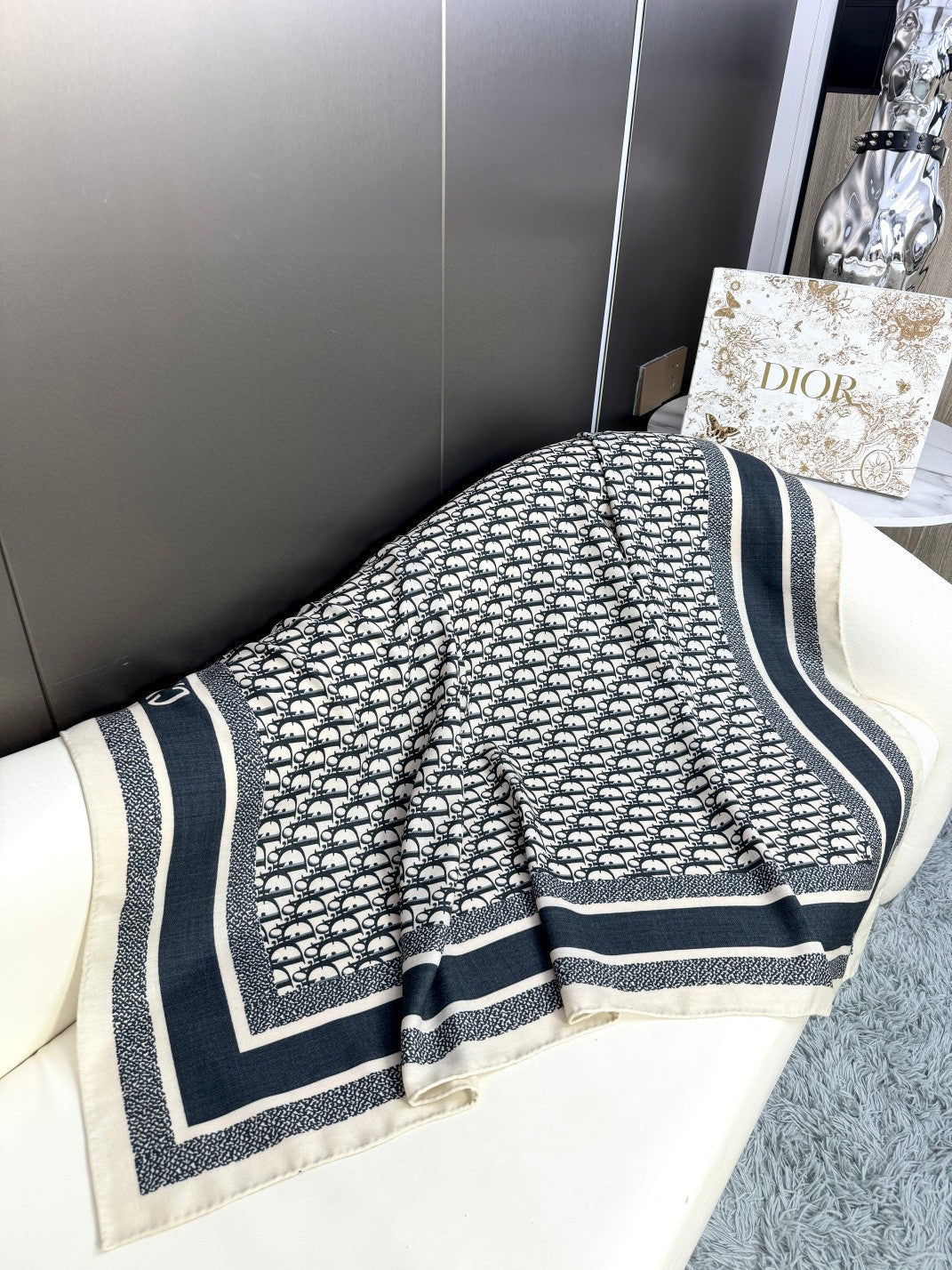 Dior 26s Scarf 140cm Silk & Cashmere 304567