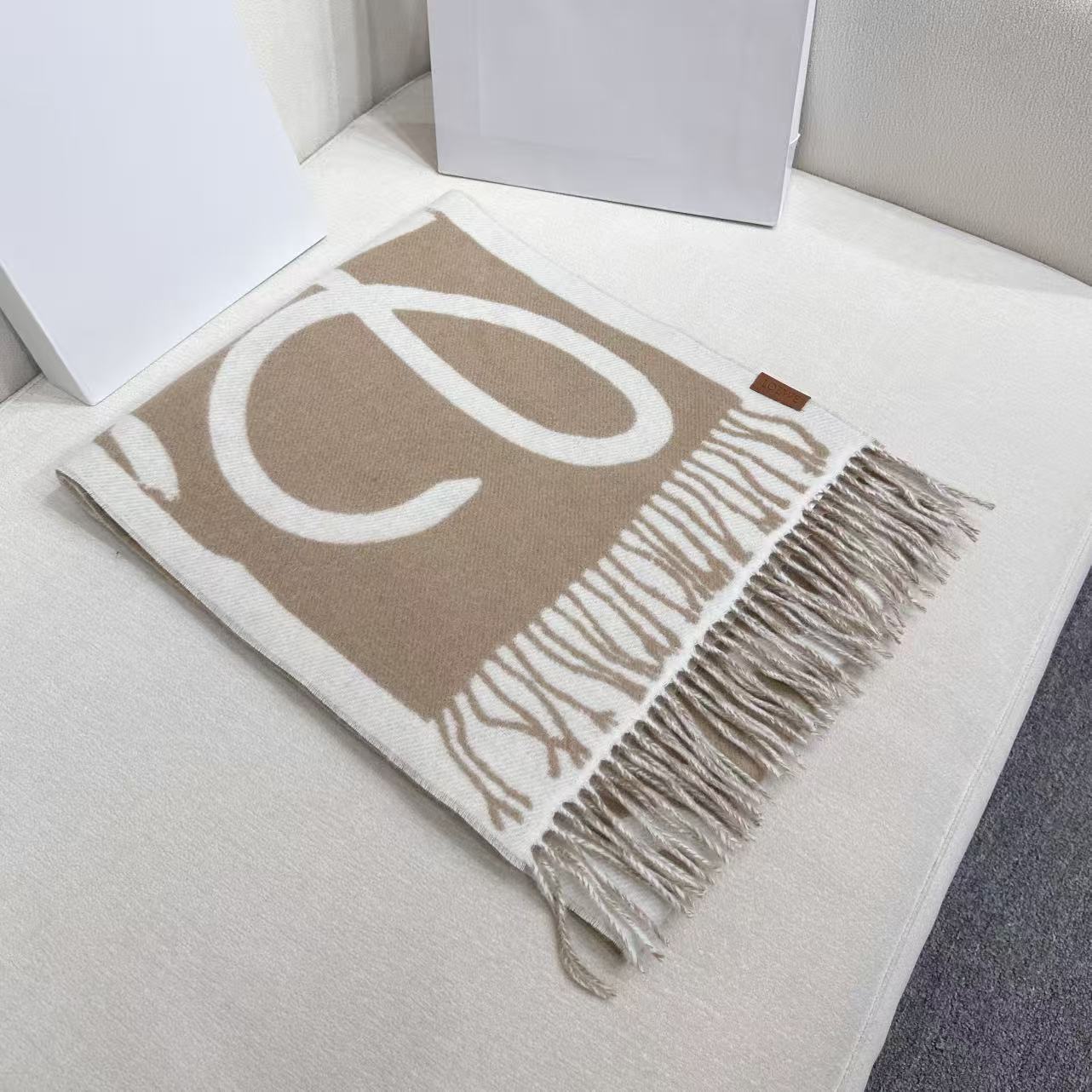 Loewe Scarf 180CM Beige Ivory Cashmere 150367