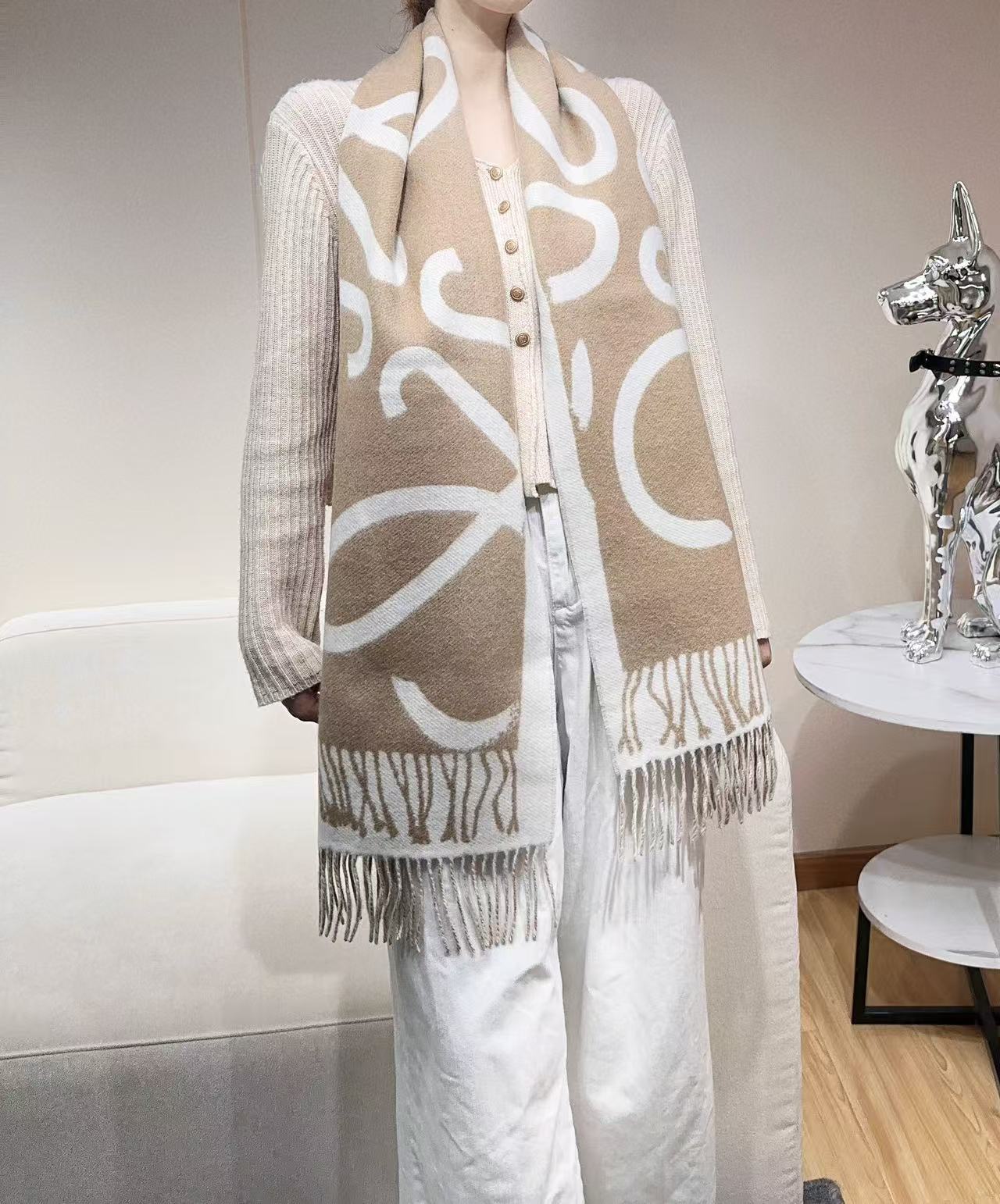 Loewe Scarf 180CM Beige Ivory Cashmere 150367