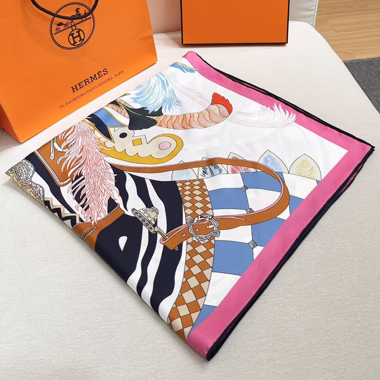 Hermes 26s Scarf 90 In Silk 303220