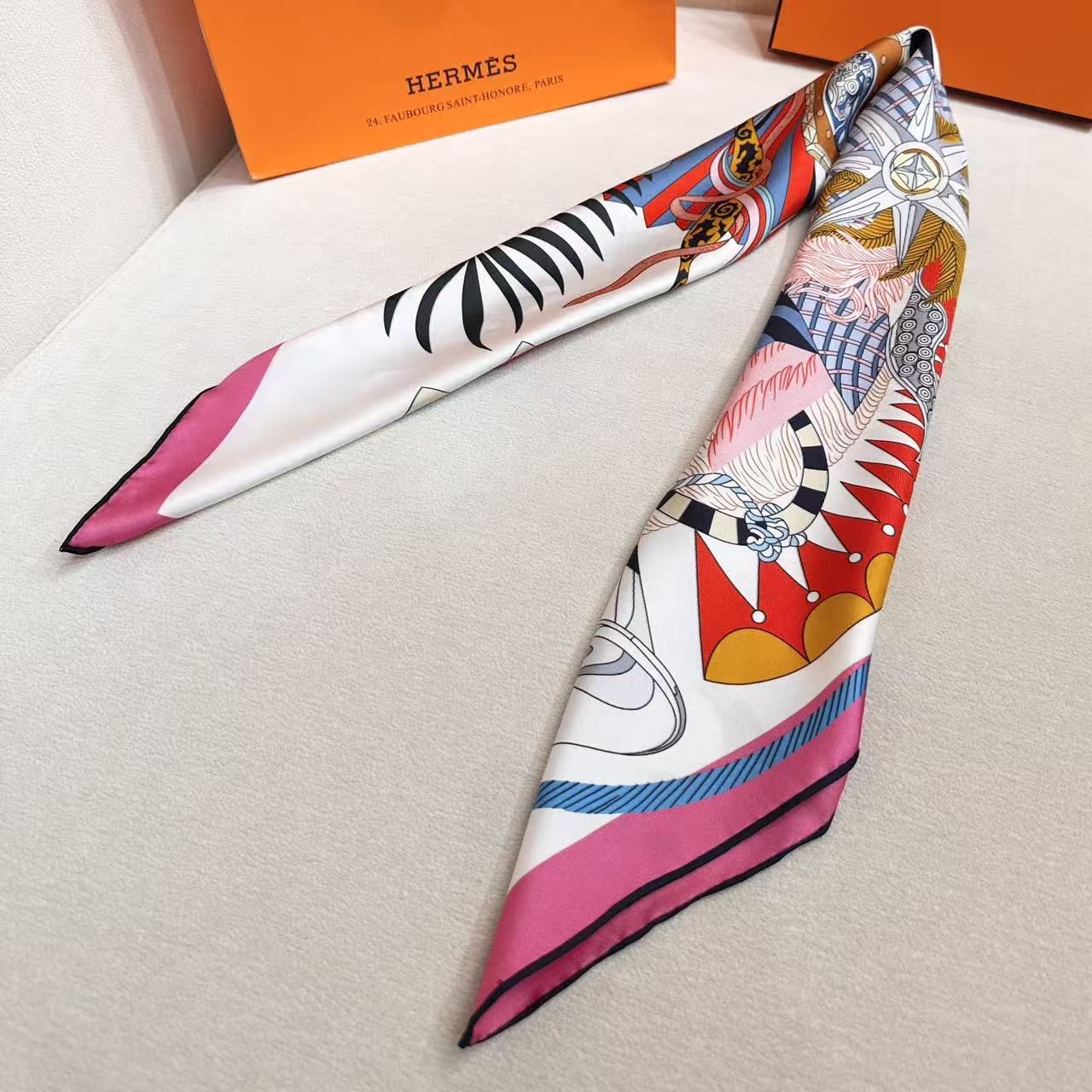 Hermes 26s Scarf 90 In Silk 303220