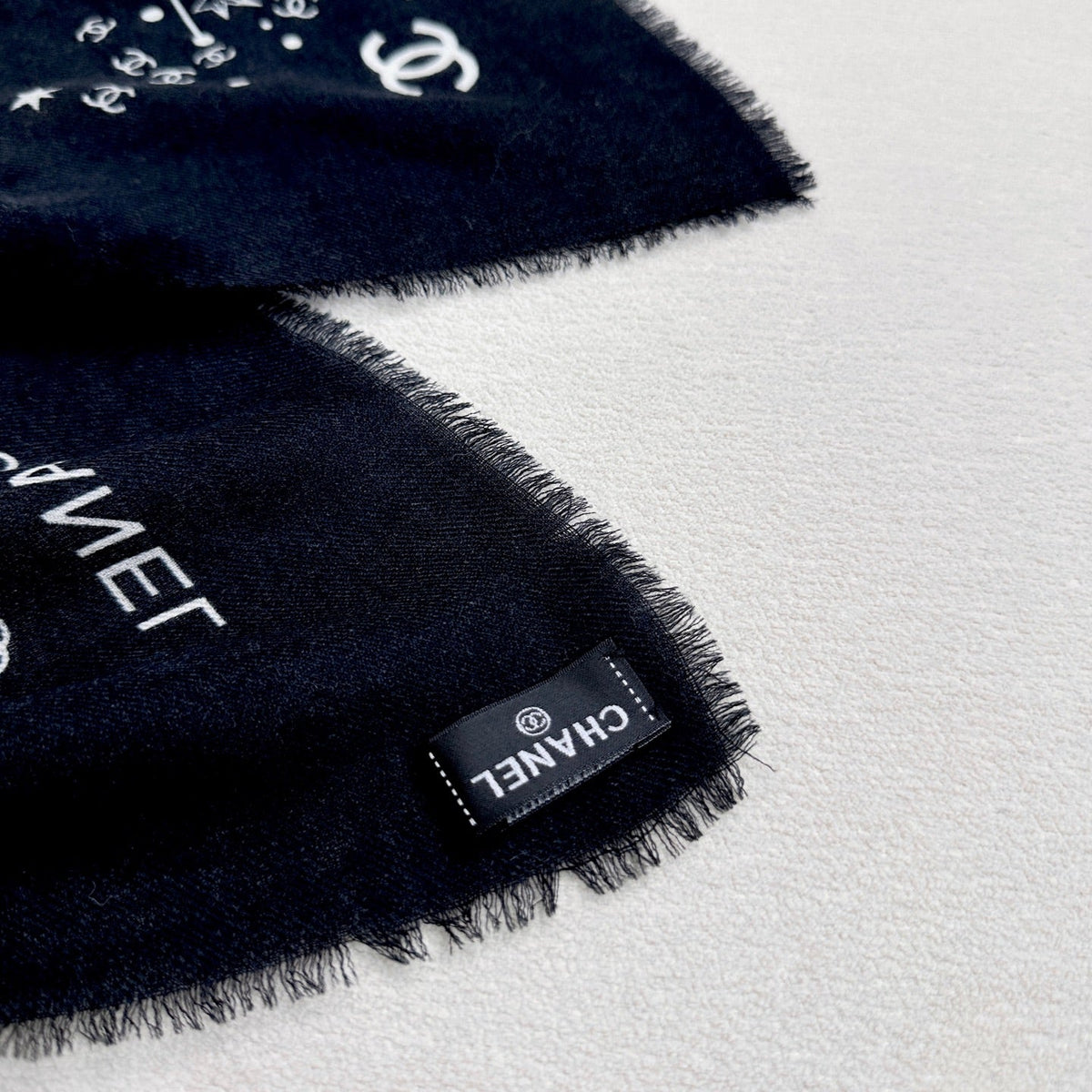 CC 26s Scarf 140 In Cashmere  449725