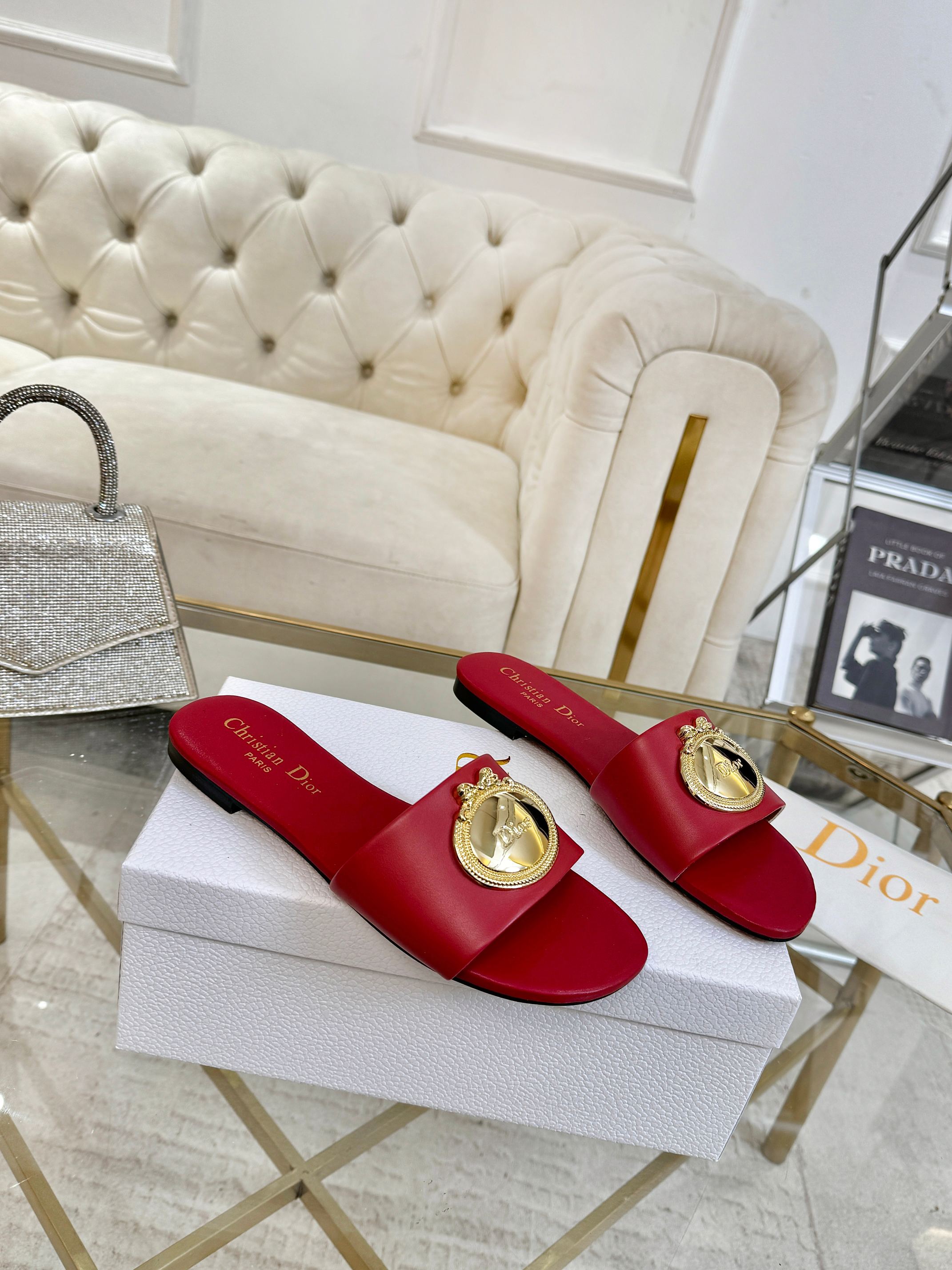 CD 26s Sandals Red Leather 667120