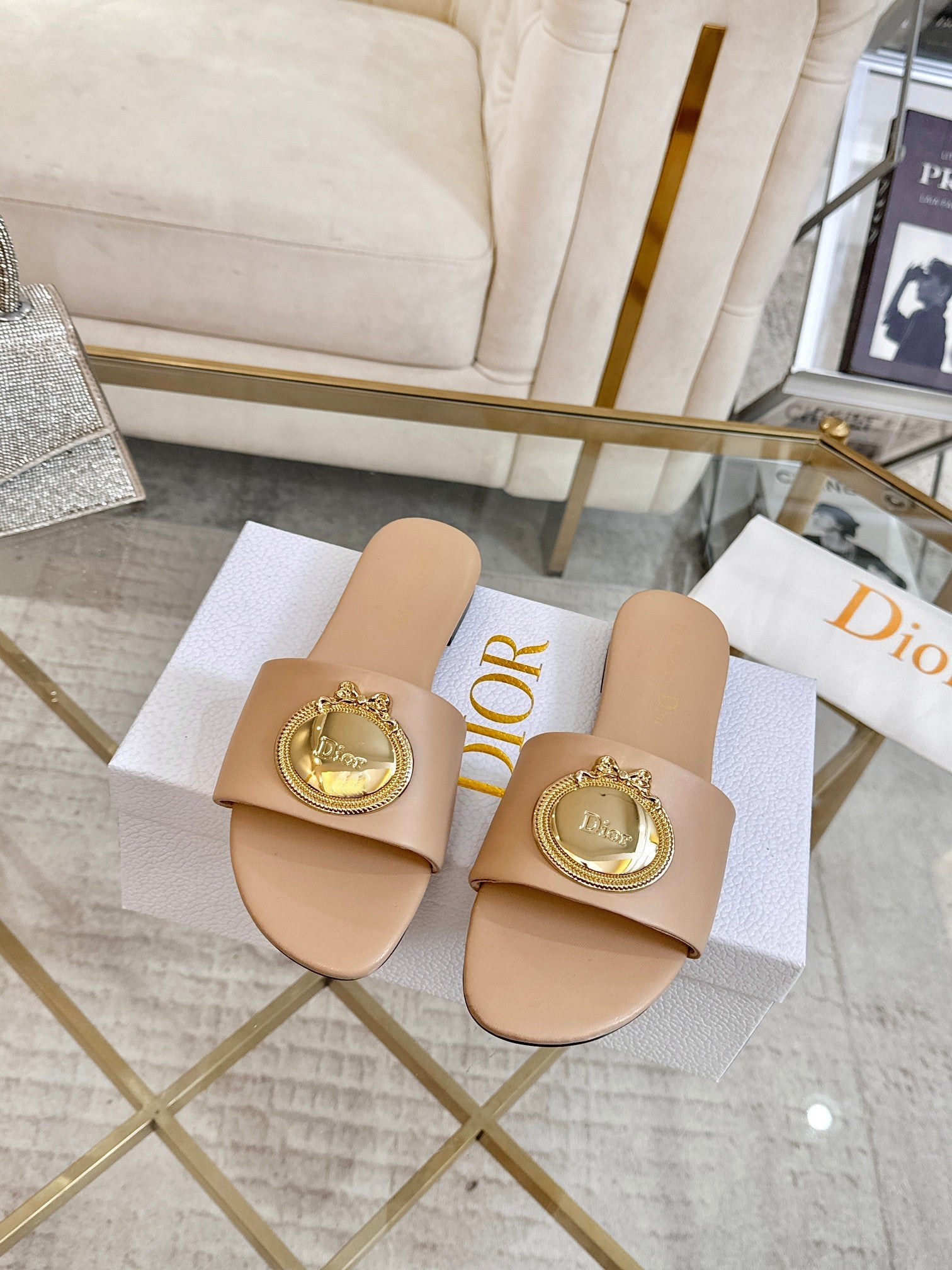 CD 26s Sandals Beige Leather 667115