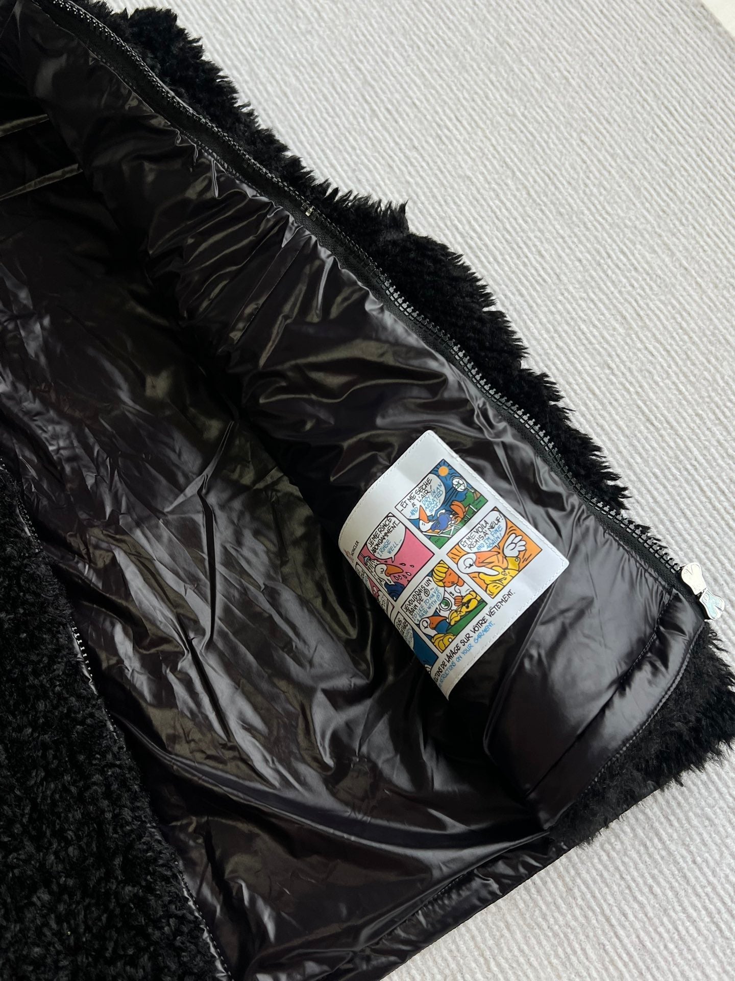 Moncler 25 Down Vest Wool And Polyester 300046