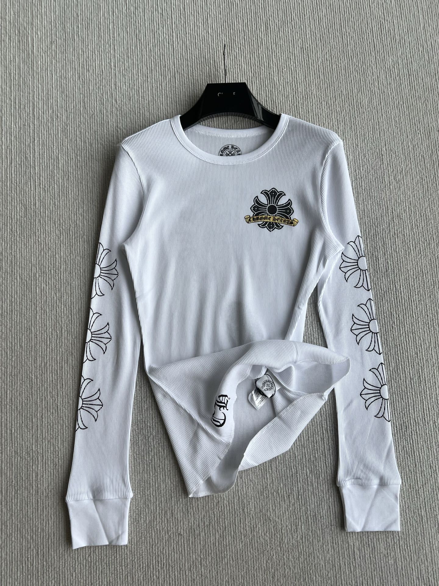 𝐂𝐡𝐫𝐨𝐦𝐞 H𝐞𝐚𝐫𝐭𝐬 26s Long-Sleeve T-Shirt White Cotton 412316