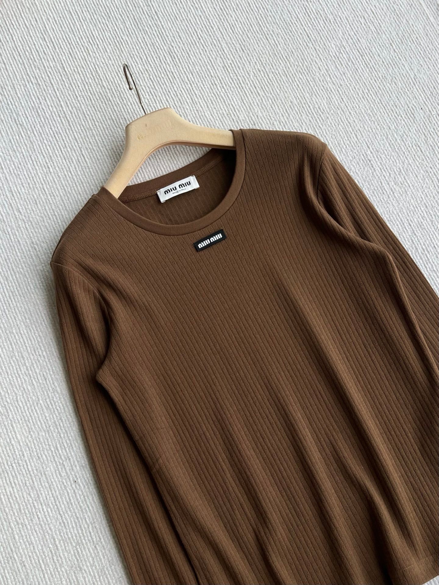 Miu 26s Jacquard Long-sleeved T-shirt Coffee Cotton 412323