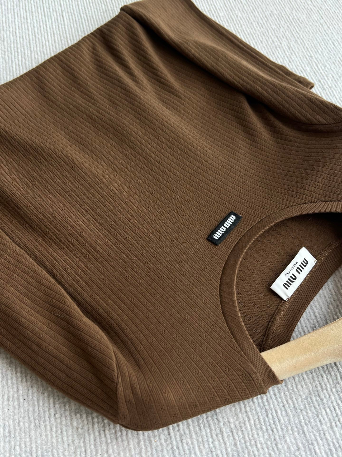 Miu 26s Jacquard Long-sleeved T-shirt Coffee Cotton 412323