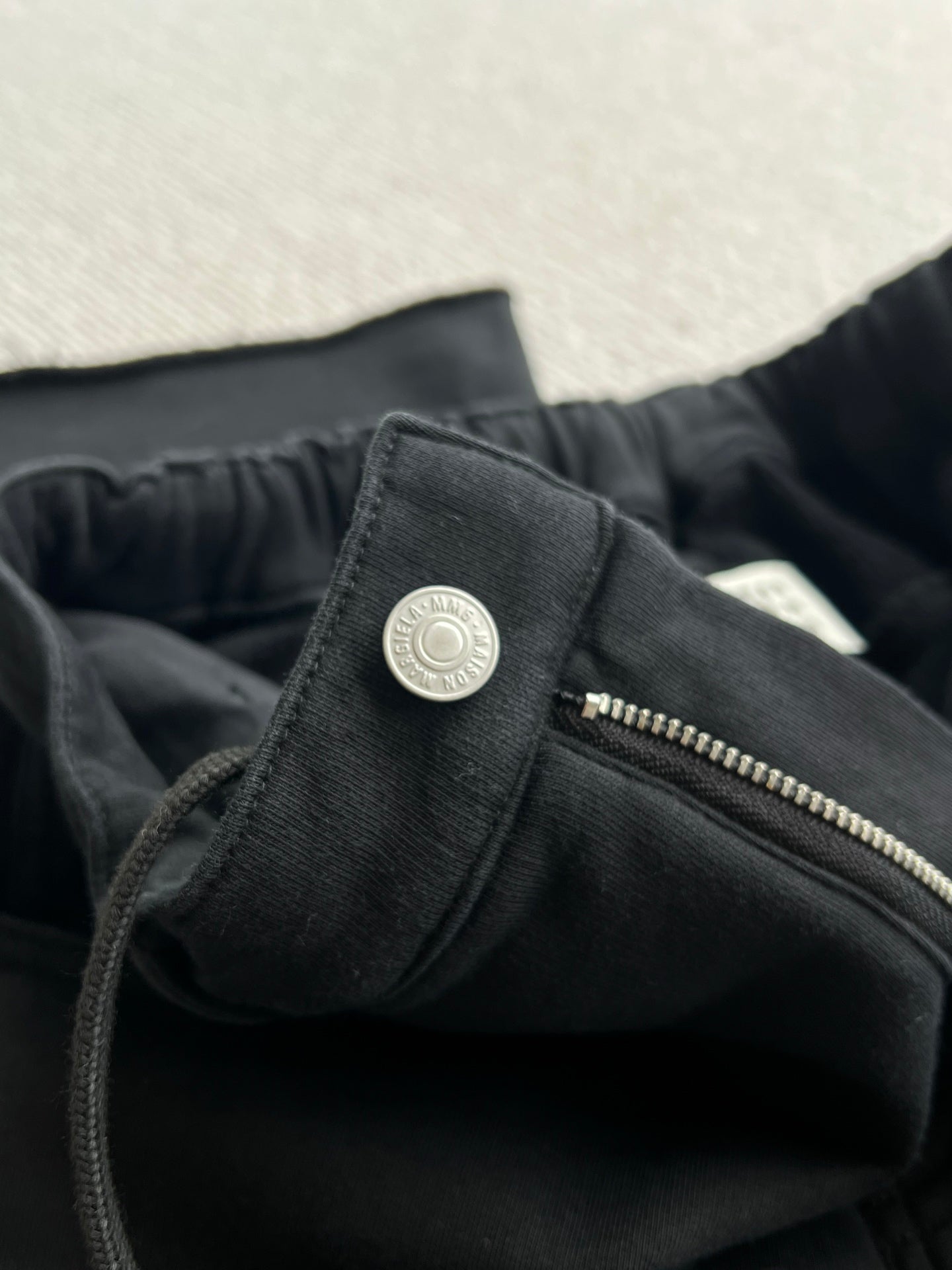 MM6 Elastic Waist Drawstring Casual Pants Black Cotton 412337