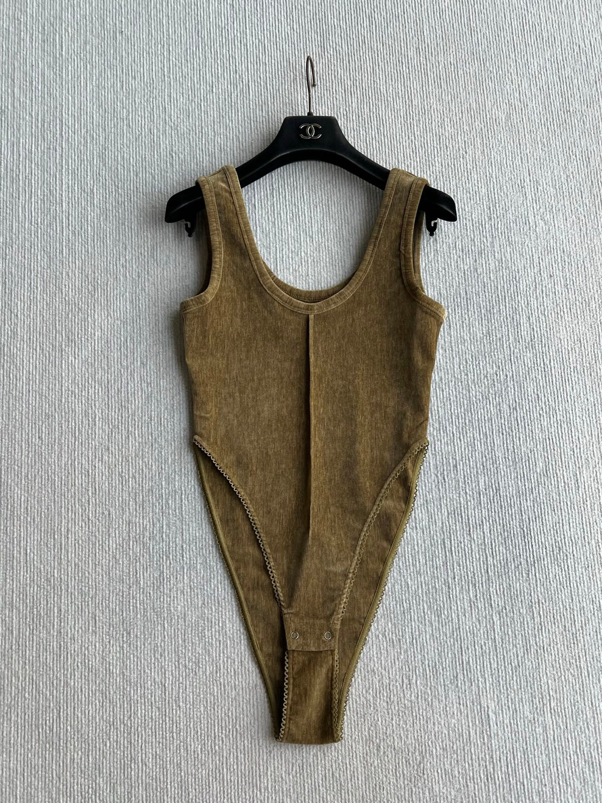 YSL 26s Scoop Neck Bodysuit Olive Green Velvet 434523