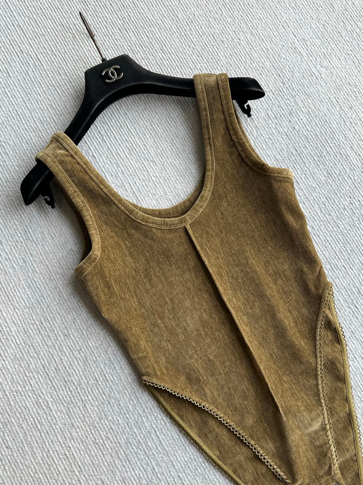 YSL 26s Scoop Neck Bodysuit Olive Green Velvet 434523