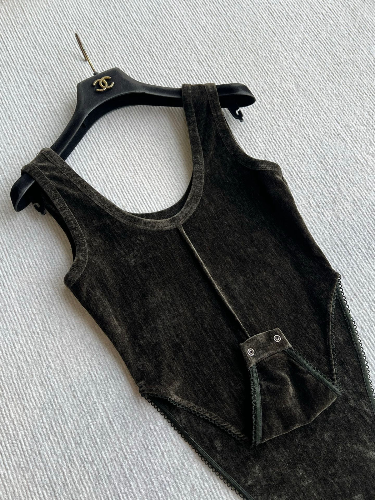 YSL 26s Scoop Neck Bodysuit Black Velvet 434524