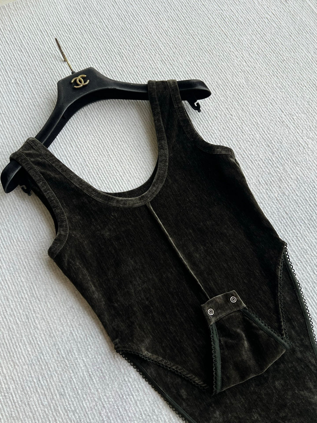 YSL 26s Scoop Neck Bodysuit Black Velvet 434524